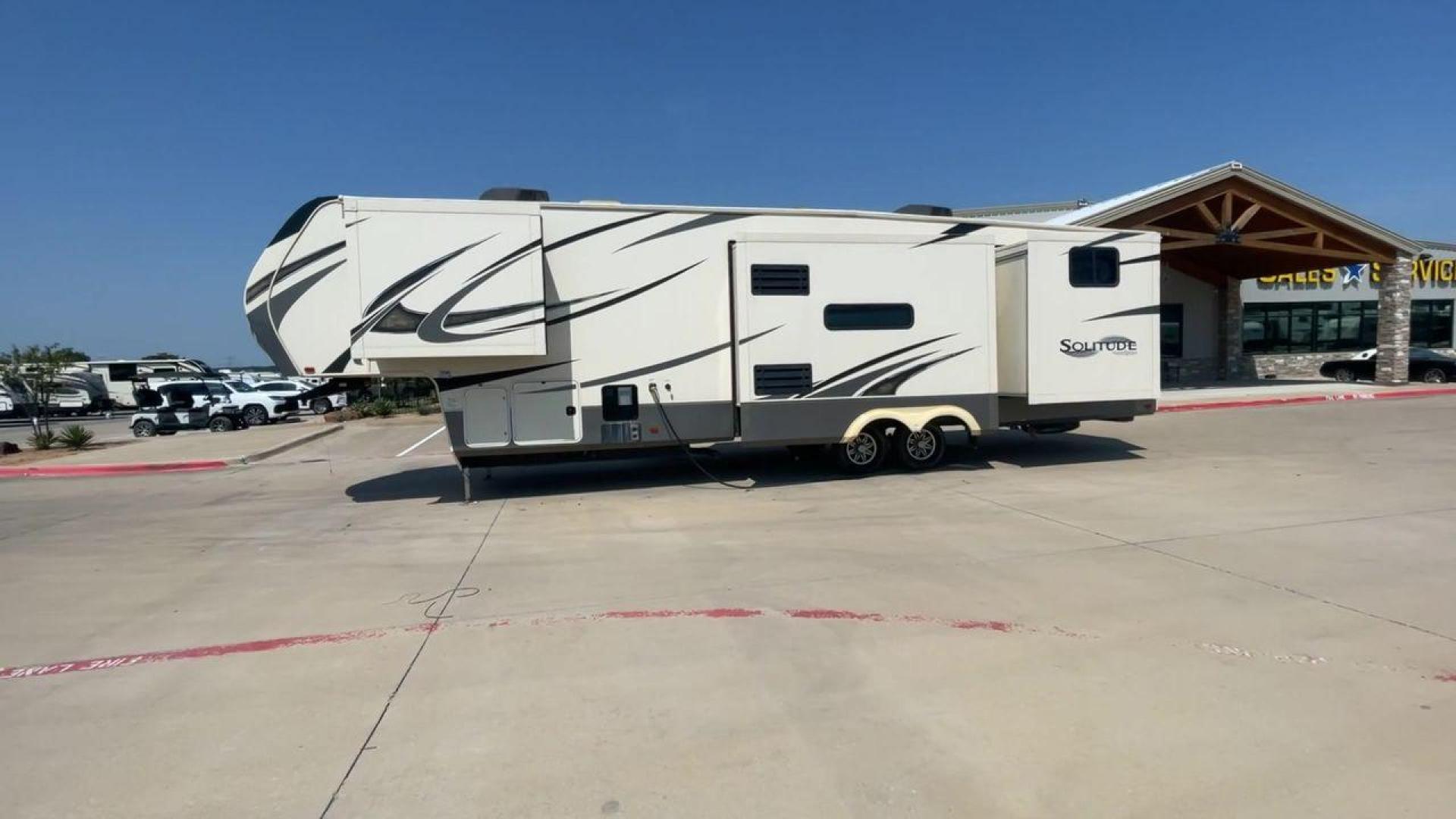 2019 GRAND DESIGN 3740BH (573FS4229K1) , Length: 40.33 ft. | Dry Weight: 13,884 lbs. | Gross Weight: 16,000 lbs. | Slides: 4 transmission, located at 4319 N Main St, Cleburne, TX, 76033, (817) 678-5133, 32.385960, -97.391212 - The 2019 Grand Design 3740BH is a remarkable travel trailer built for those looking for the utmost comfort and elegance while traveling. This large model is 40.33 feet long, weighs 13,884 lbs dry, and can support 16,000 lbs gross weight. It has four slide-outs that greatly increase the living area. - Photo#6