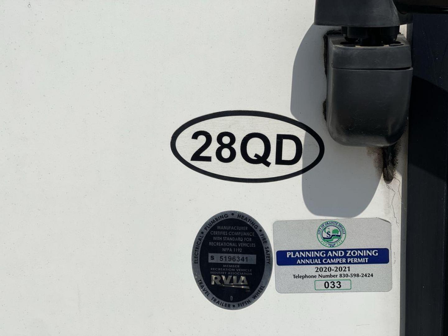 2019 HEARTLAND FUN FINDER 28QD (5RXAB3228K1) , located at 4319 N Main St, Cleburne, TX, 76033, (817) 678-5133, 32.385960, -97.391212 - Photo#21