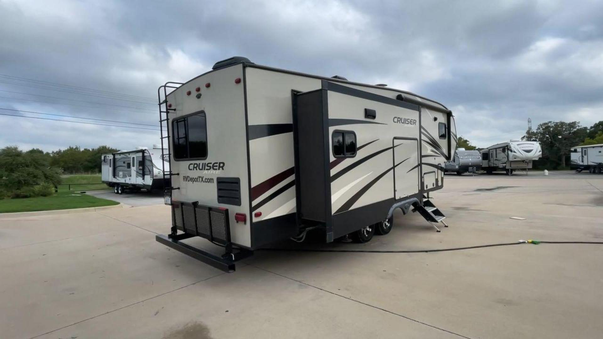 2019 KEYSTONE CRUISER AIRE 28RD (4YDF28R26K6) , Length: 32.58 ft. | Dry Weight: 8,454 lbs. | Slides: 3 transmission, located at 4319 N Main St, Cleburne, TX, 76033, (817) 678-5133, 32.385960, -97.391212 - Photo#1