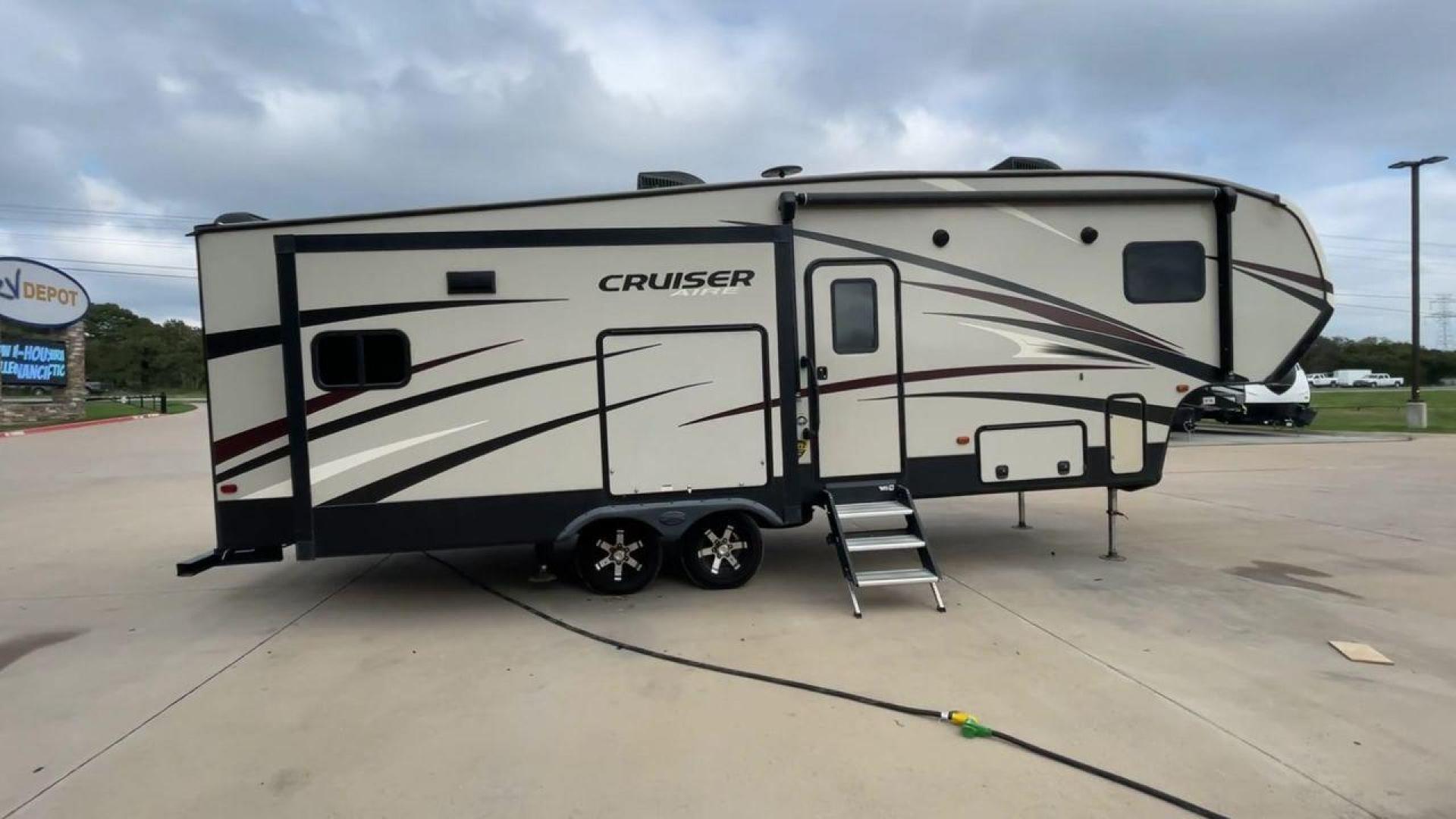 2019 KEYSTONE CRUISER AIRE 28RD (4YDF28R26K6) , Length: 32.58 ft. | Dry Weight: 8,454 lbs. | Slides: 3 transmission, located at 4319 N Main St, Cleburne, TX, 76033, (817) 678-5133, 32.385960, -97.391212 - Photo#2