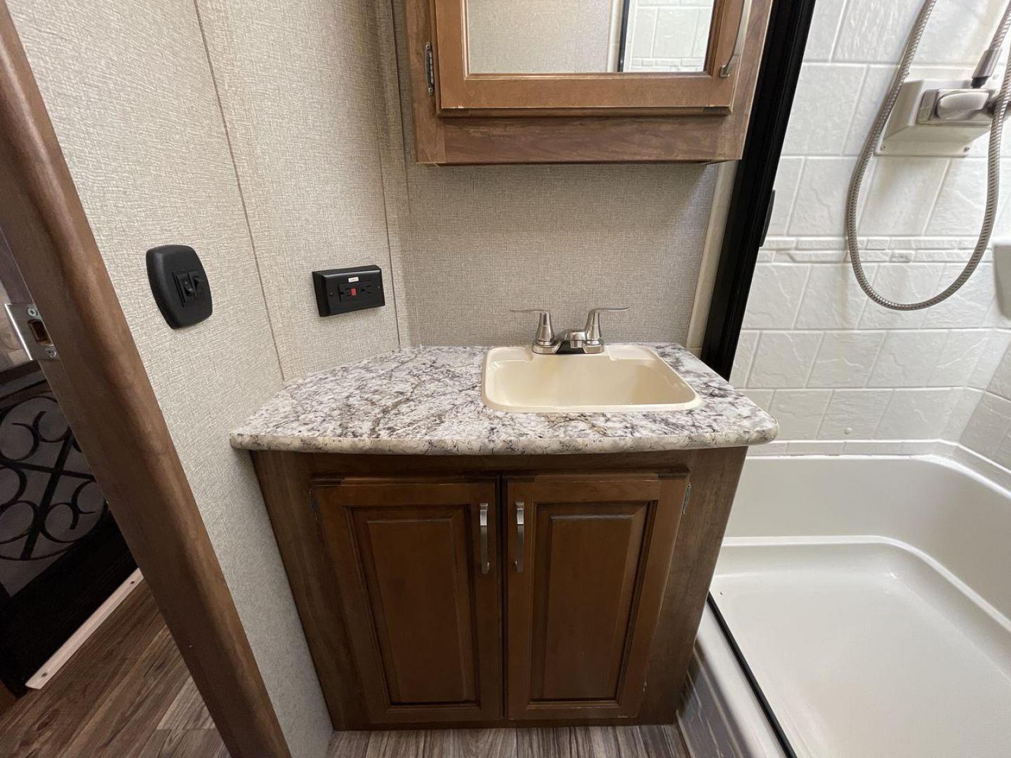 2019 KEYSTONE RV LAREDO 330RL (4YDT33027KB) , located at 4319 N Main St, Cleburne, TX, 76033, (817) 678-5133, 32.385960, -97.391212 - Photo#15