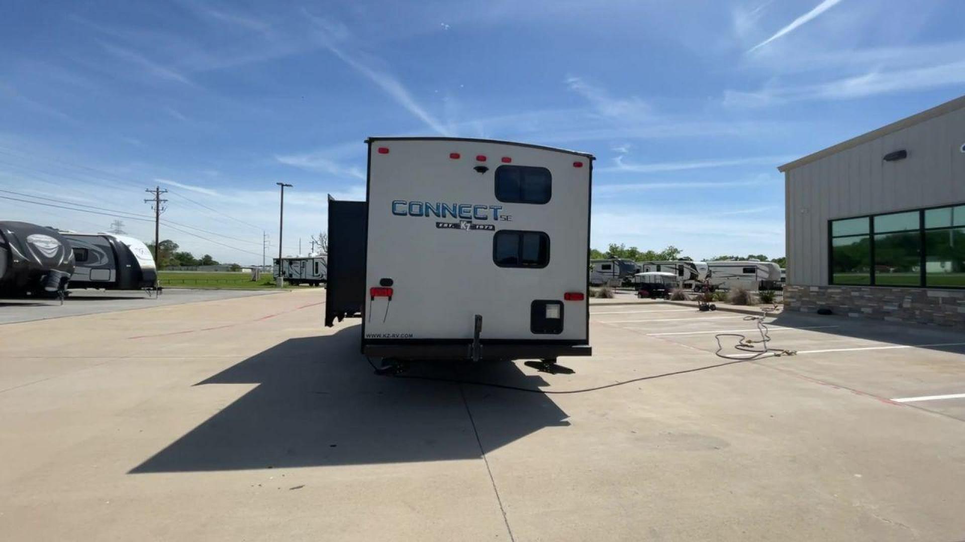 2019 KZ CONNECT 261BHSKE (4EZTL2627K7) , located at 4319 N Main St, Cleburne, TX, 76033, (817) 678-5133, 32.385960, -97.391212 - Photo#8