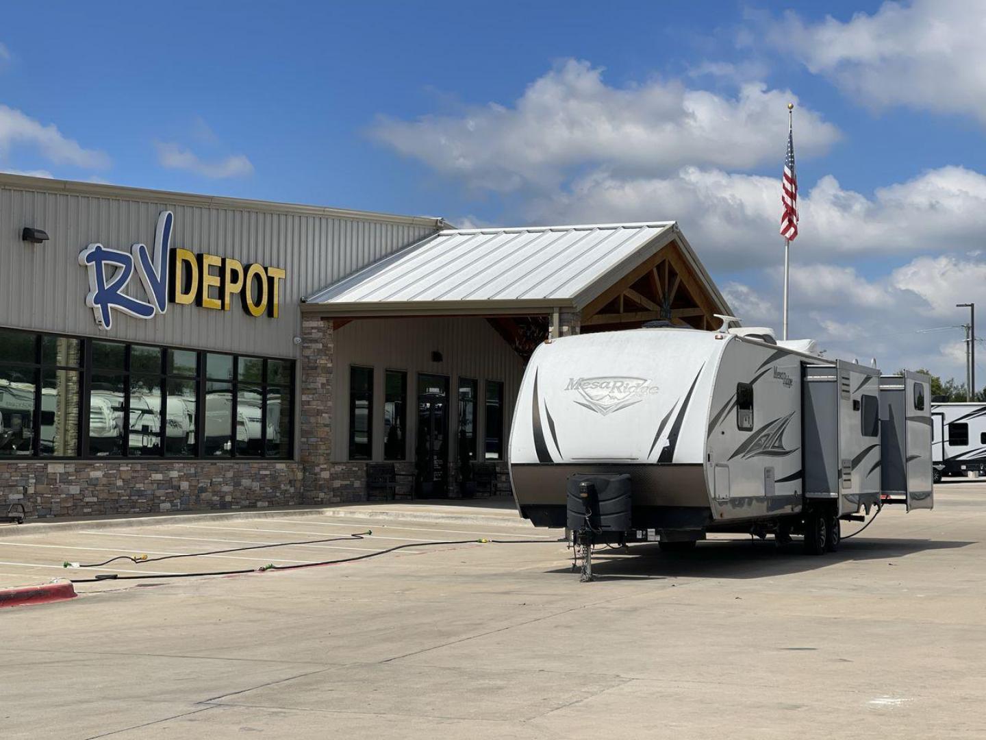 2019 GRAY OPEN RANGE MESA RIDGE (58TBH0BT1K3) , Length: 36.9 ft. | Dry Weight: 7,745 lbs. | Gross Weight: 9,735 lbs. | Slides: 3 transmission, located at 4319 N Main St, Cleburne, TX, 76033, (817) 678-5133, 32.385960, -97.391212 - The 2019 Open Range Mesa Ridge 312BHS is a premium travel trailer that combines spaciousness, luxury, and practicality, making it ideal for families or groups looking for comfort on the road. This bunkhouse model has a large, open floor plan, providing separate living, sleeping, and outdoor areas. T - Photo#0