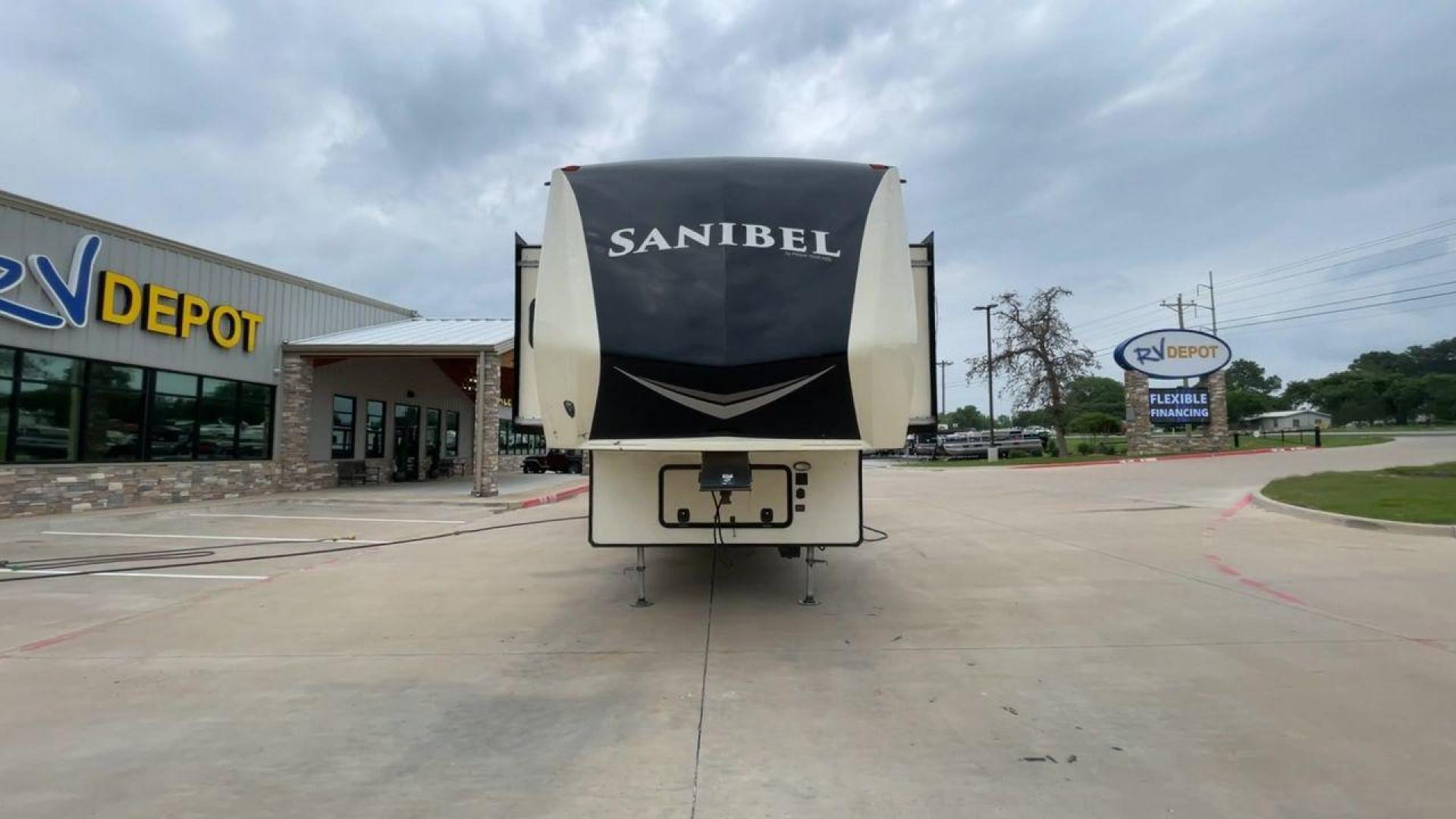 2019 TAN SANIBEL 3702WB (5ZT3SN2B6KG) , located at 4319 N Main St, Cleburne, TX, 76033, (817) 678-5133, 32.385960, -97.391212 - The length of this 2019 Sanibel Fifth Wheel is just over 41 feet, and the width is just over 8 feet. It weighs 11,859 pounds when it's not hitched and 2,298 pounds when it is. The heater in this unit is listed at 40,000 BTUs, and it heats and cools itself automatically. This has a beautiful gray bas - Photo#4