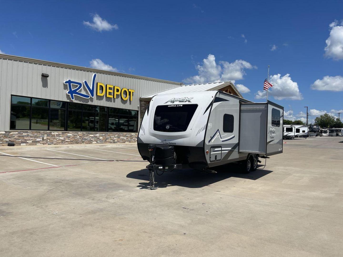 2020 COACHMEN APEX 215RBK (5ZT2CXLB5LL) , located at 4319 N Main St, Cleburne, TX, 76033, (817) 678-5133, 32.385960, -97.391212 - Photo#0