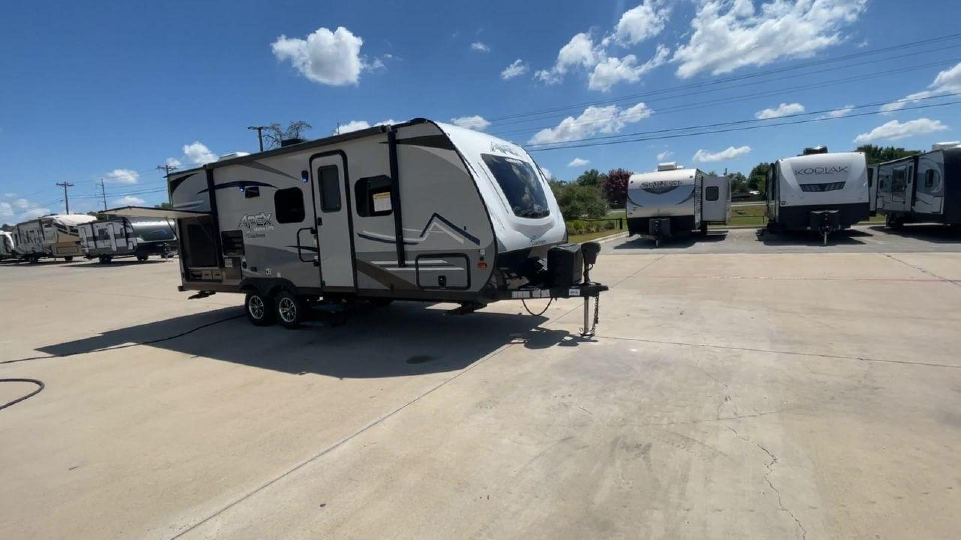 2020 COACHMEN APEX 215RBK (5ZT2CXLB5LL) , located at 4319 N Main St, Cleburne, TX, 76033, (817) 678-5133, 32.385960, -97.391212 - Photo#3