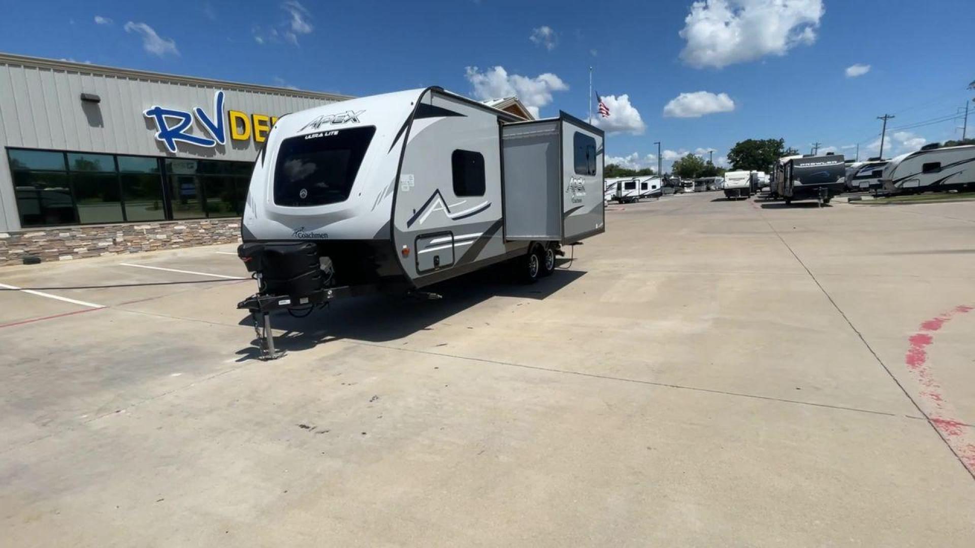 2020 COACHMEN APEX 215RBK (5ZT2CXLB5LL) , located at 4319 N Main St, Cleburne, TX, 76033, (817) 678-5133, 32.385960, -97.391212 - Photo#5