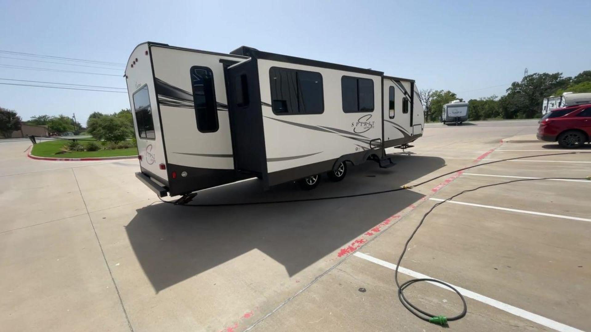 2020 COACHMEN SPIRIT 3373RL (5ZT2SBZB4LS) , located at 4319 N Main St, Cleburne, TX, 76033, (817) 678-5133, 32.385960, -97.391212 - Photo#1