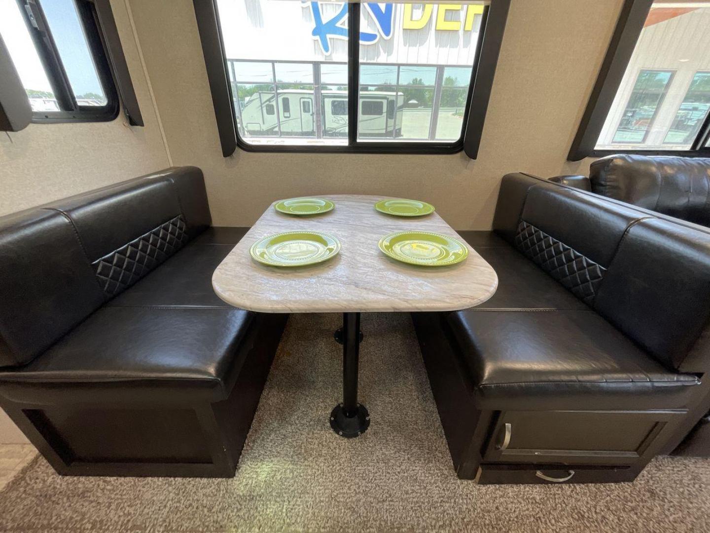 2020 COACHMEN SPIRIT 3373RL (5ZT2SBZB4LS) , located at 4319 N Main St, Cleburne, TX, 76033, (817) 678-5133, 32.385960, -97.391212 - Photo#14