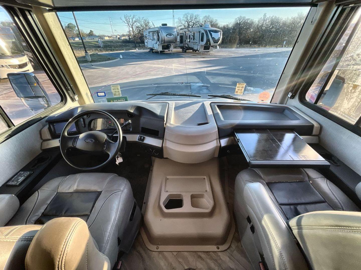 2020 FLEETWOOD FORTIS 33HB (1F66F5DY5K0) , Length: 35.25 ft. | Gross Weight: 22,000 lbs. | Slides: 2 transmission, located at 4319 N Main St, Cleburne, TX, 76033, (817) 678-5133, 32.385960, -97.391212 - The 2020 Fleetwood Fortis 33HB is a high-quality Class A motorhome designed for travelers who want the perfect blend of luxury, convenience, and functionality. Its thoughtfully designed floor plan and modern amenities make it ideal for families or couples seeking adventure and comfort on the road. T - Photo#28