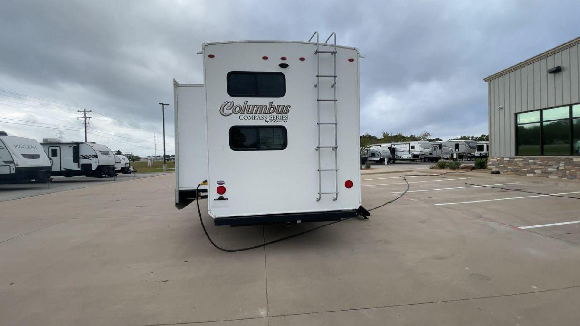 2020 FOREST RIVER COLUMBUS 374BHC (4X4FCMN20L6) , Length: 41.17 ft. | Dry Weight: 12,785 lbs. | Gross Weight: 15,785 lbs. | Slides: 4 transmission, located at 4319 N Main St, Cleburne, TX, 76033, (817) 678-5133, 32.385960, -97.391212 - Photo#8