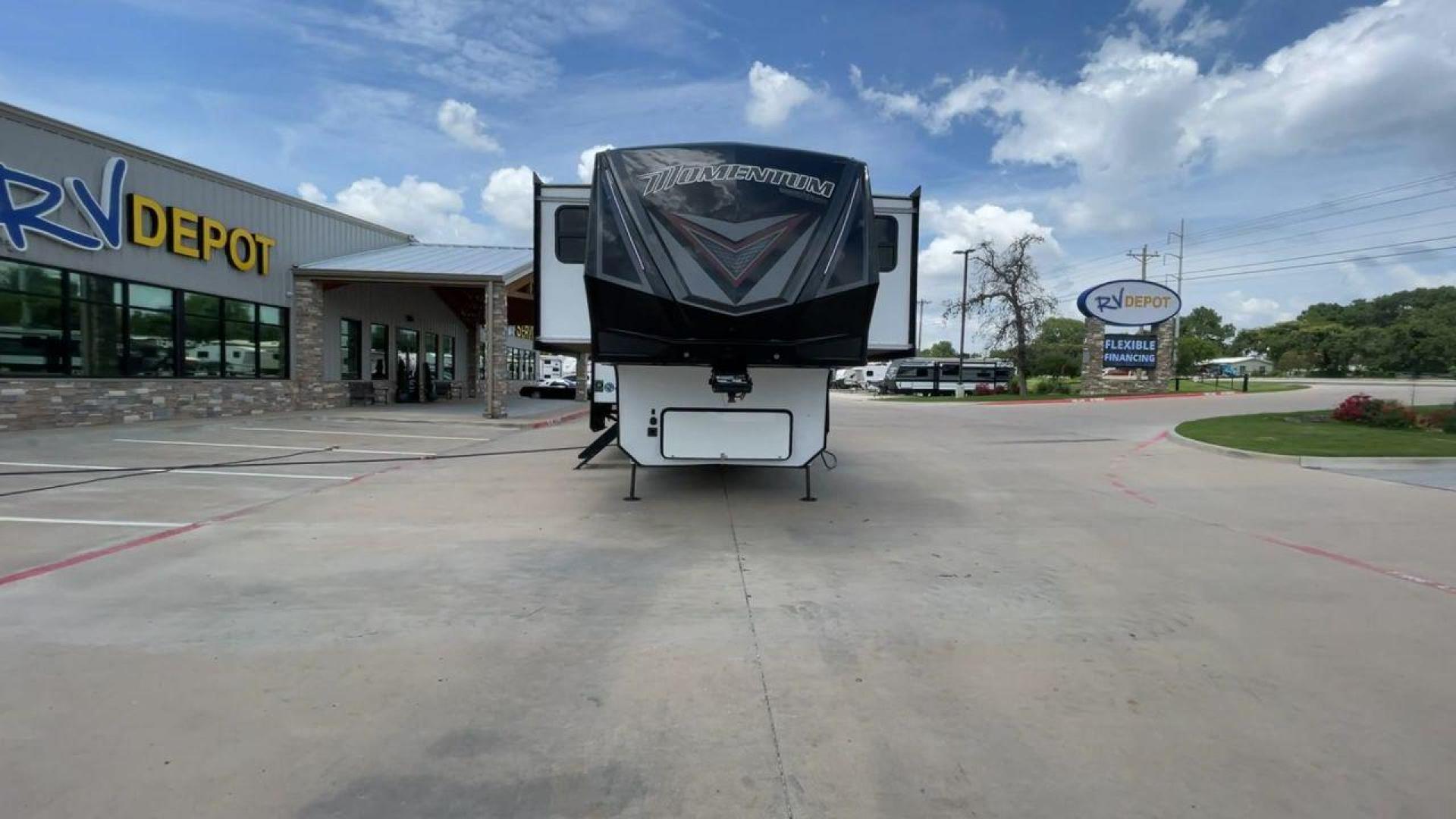 2020 GRAND DESIGN MOMENTUM 376TH (573FM4330L1) , located at 4319 N Main St, Cleburne, TX, 76033, (817) 678-5133, 32.385960, -97.391212 - Photo#4