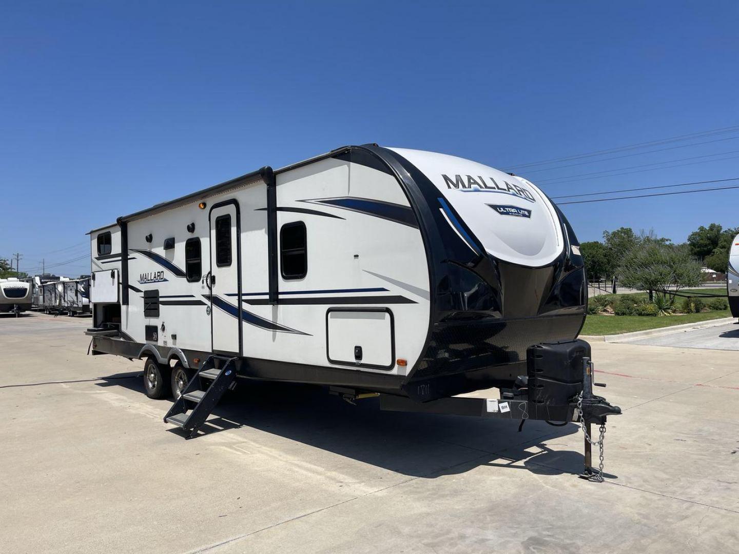 2020 HEARTLAND MALLARD M26 (5SFNB3223LE) , located at 4319 N Main St, Cleburne, TX, 76033, (817) 678-5133, 32.385960, -97.391212 - Photo#23