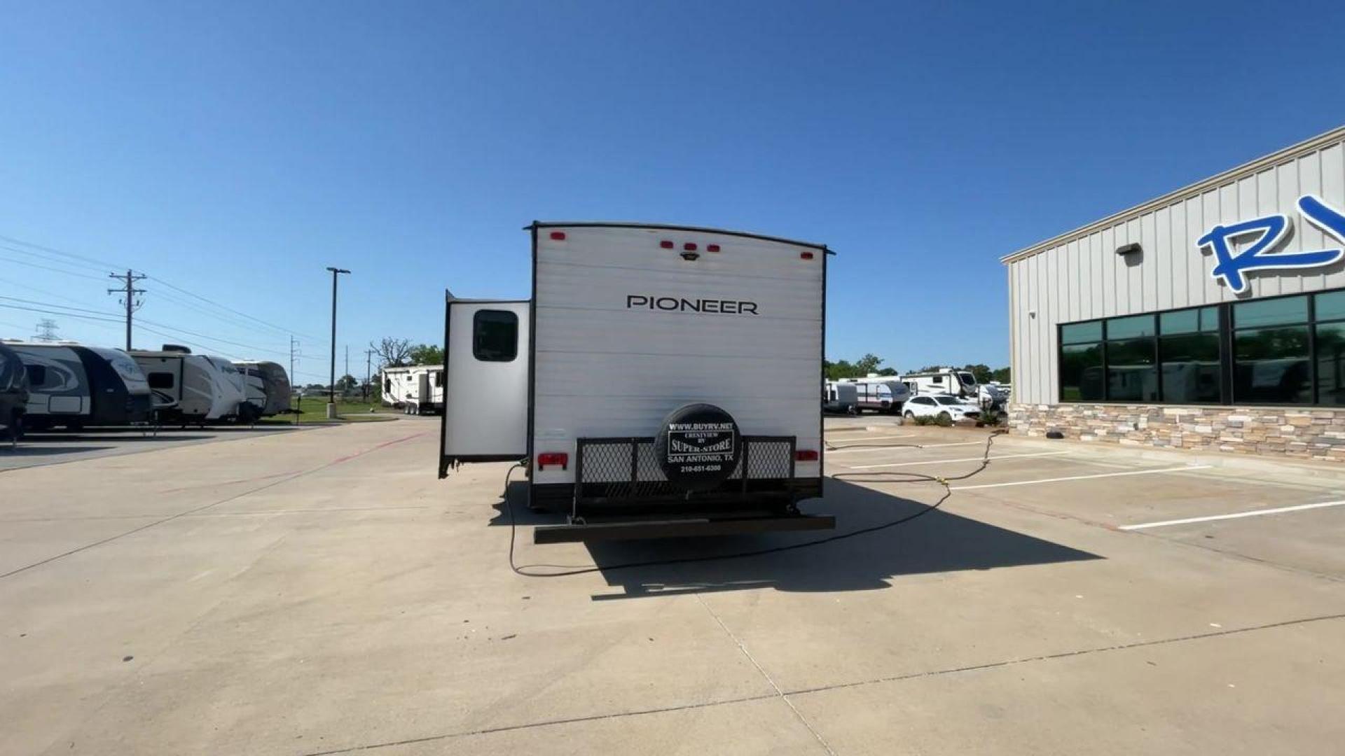 2020 HEARTLAND PIONEER BH270 (5SFPB3226LE) , located at 4319 N Main St, Cleburne, TX, 76033, (817) 678-5133, 32.385960, -97.391212 - Photo#8