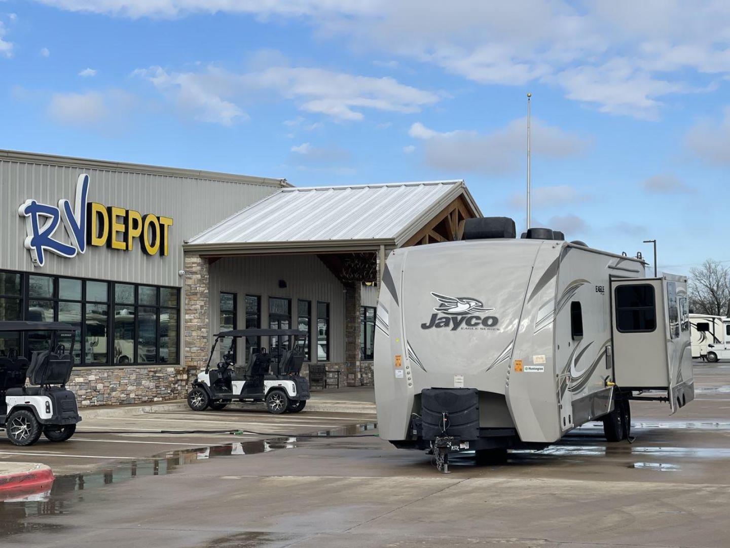 2020 JAYCO EAGLE 280RSOK (1UJBJ0BS7L1) , located at 4319 N Main St, Cleburne, TX, 76033, (817) 678-5133, 32.385960, -97.391212 - Photo#0