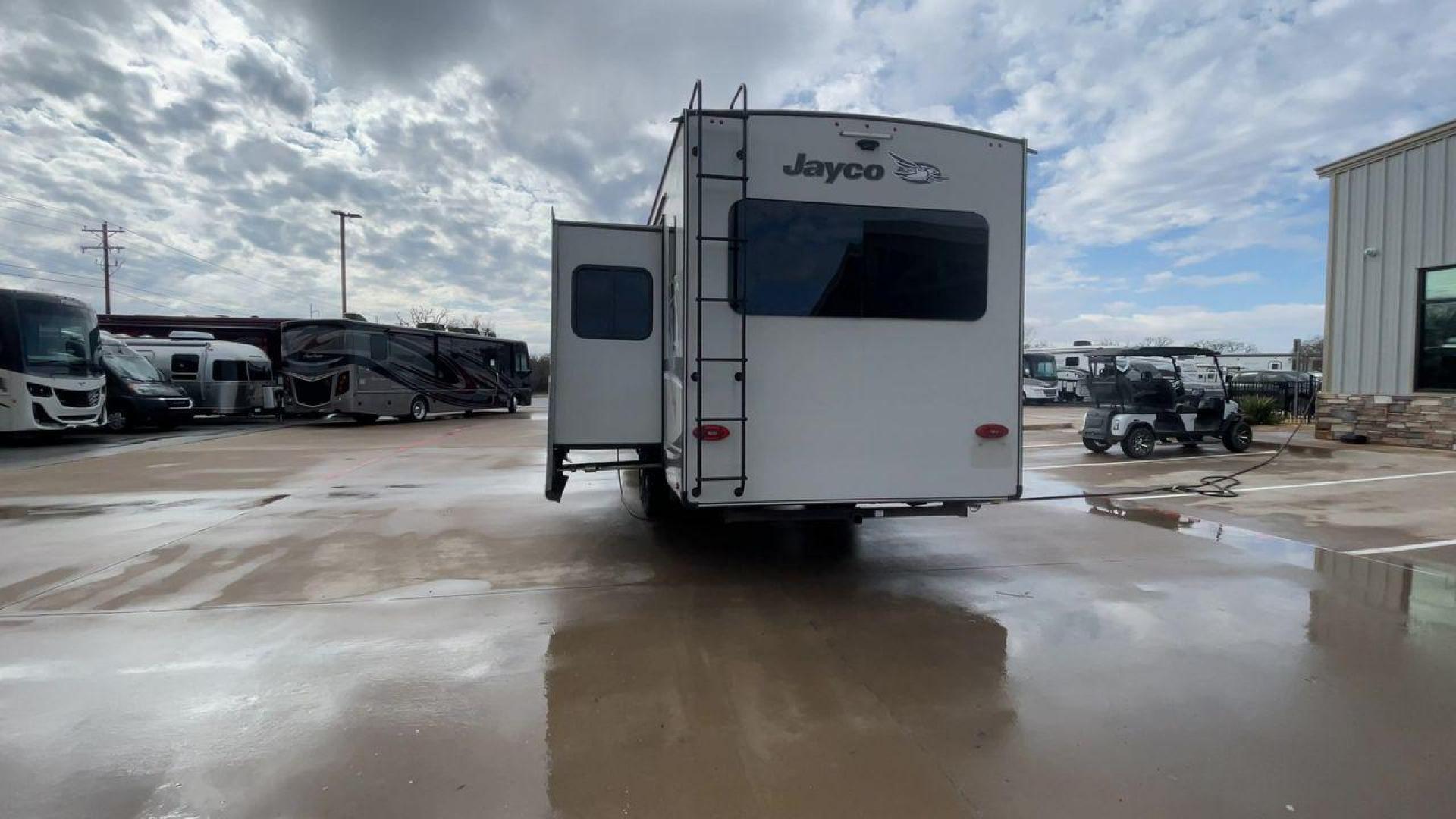 2020 JAYCO EAGLE 280RSOK (1UJBJ0BS7L1) , located at 4319 N Main St, Cleburne, TX, 76033, (817) 678-5133, 32.385960, -97.391212 - Photo#8