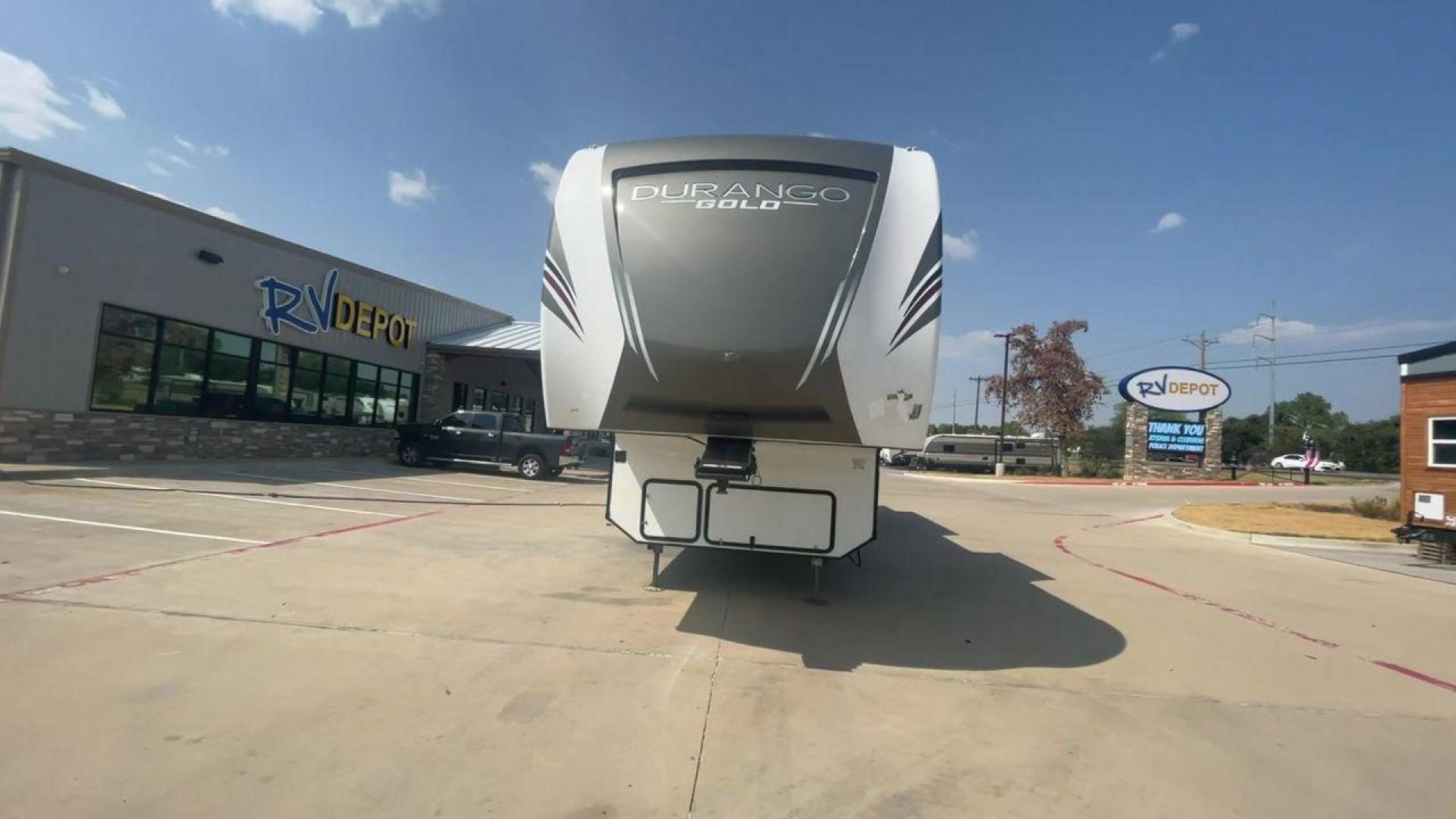 2020 K-Z DURANGO GOLD 366FBT (4EZFV4026L6) , Length: 39.83 ft. | Dry Weight: 11,470 lbs. | Gross Weight: 14,500 lbs. | Slides: 3 transmission, located at 4319 N Main St, Cleburne, TX, 76033, (817) 678-5133, 32.385960, -97.391212 - Looking for the perfect RV to explore the local driving highlights around Cleburne, TX? Look no further than this 2020 K-Z Durango Gold 366FBT available at RV Depot in Cleburne, TX. With its luxurious features and spacious design, this fifth wheel rear living vehicle is perfect for those who want to - Photo#4