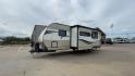 2020 PACIFIC COACHWORKS TANGO 279QQBH (5UYVS3228LR) , Length: 32 ft | Slides: 1 transmission, located at 4319 N Main St, Cleburne, TX, 76033, (817) 678-5133, 32.385960, -97.391212 - Photo#5