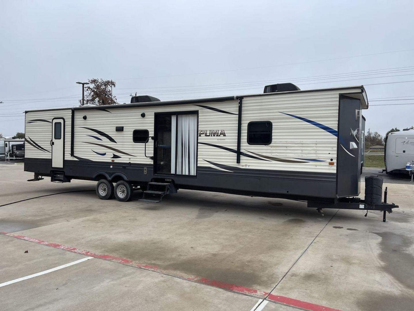 2020 NV DIGIL PUMA 38DBS - (4X4TPUP27LP) , Length: 41.92 ft | Dry Weight: 9,748 lbs. | Gross Weight: 11,522 lbs. | Slides: 3. transmission, located at 4319 N Main St, Cleburne, TX, 76033, (817) 678-5133, 32.385960, -97.391212 - Photo#33