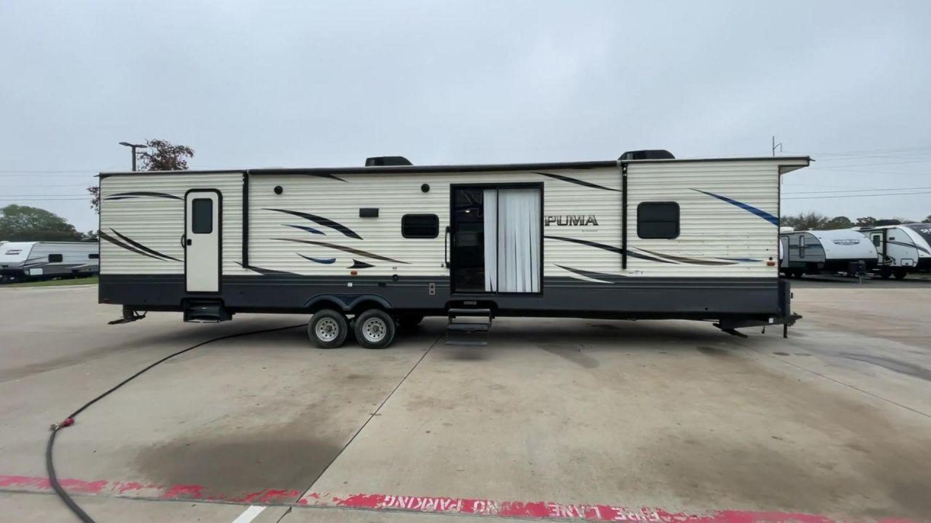 2020 NV DIGIL PUMA 38DBS - (4X4TPUP27LP) , Length: 41.92 ft | Dry Weight: 9,748 lbs. | Gross Weight: 11,522 lbs. | Slides: 3. transmission, located at 4319 N Main St, Cleburne, TX, 76033, (817) 678-5133, 32.385960, -97.391212 - Photo#2