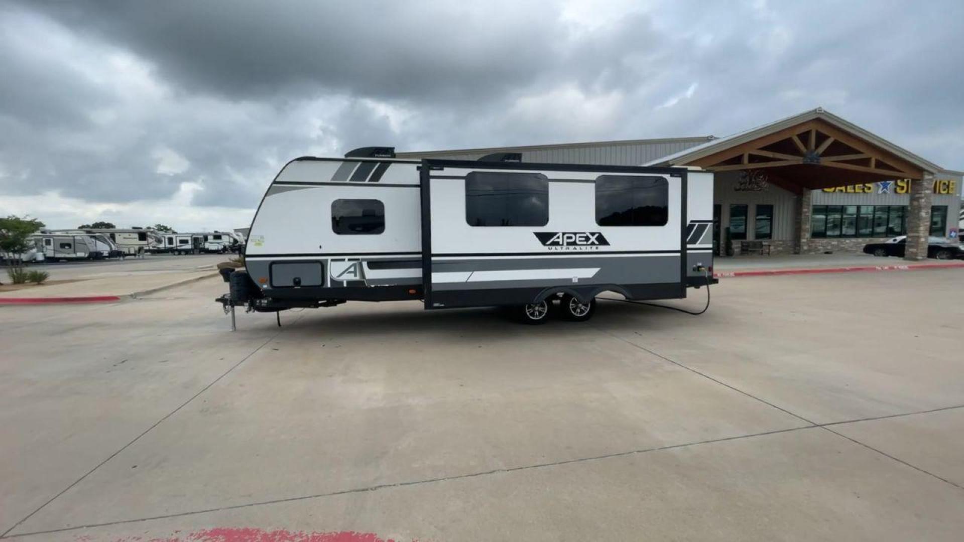 2021 COACHMEN APEX 265RBSS (5ZT2CXSB6MS) , located at 4319 N Main St, Cleburne, TX, 76033, (817) 678-5133, 32.385960, -97.391212 - Photo#6