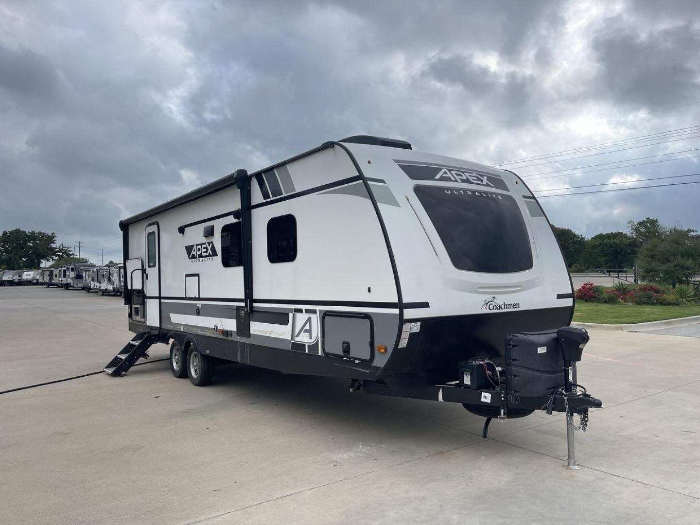 2021 COACHMEN APEX 265RBSS (5ZT2CXSB6MS) , located at 4319 N Main St, Cleburne, TX, 76033, (817) 678-5133, 32.385960, -97.391212 - Photo#23