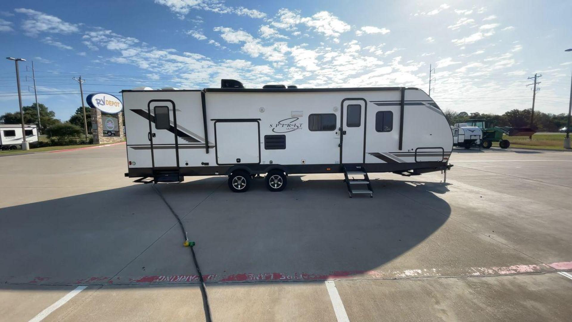 2021 COACHMEN SPIRIT 2963BH (5ZT2SBVBXMS) , Length: 33.92 ft. | Dry Weight: 6,408 lbs. | Slides: 1 transmission, located at 4319 N Main St, Cleburne, TX, 76033, (817) 678-5133, 32.385960, -97.391212 - The 2021 Coachmen Spirit 2963BH is a family-friendly travel trailer designed to maximize comfort and convenience while camping. With its spacious bunkhouse, open layout, and thoughtful features, this model is ideal for families or groups seeking a comfortable and easy-to-tow trailer for extended cam - Photo#2