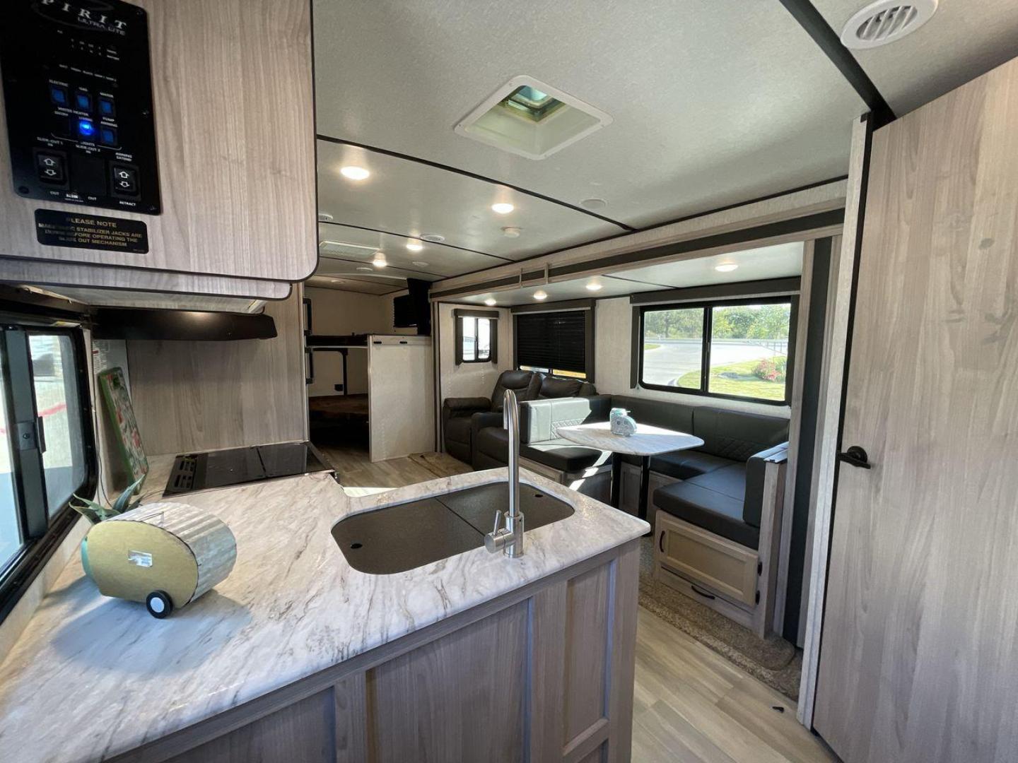 2021 COACHMEN SPIRIT 2963BH (5ZT2SBVBXMS) , Length: 33.92 ft. | Dry Weight: 6,408 lbs. | Slides: 1 transmission, located at 4319 N Main St, Cleburne, TX, 76033, (817) 678-5133, 32.385960, -97.391212 - The 2021 Coachmen Spirit 2963BH is a family-friendly travel trailer designed to maximize comfort and convenience while camping. With its spacious bunkhouse, open layout, and thoughtful features, this model is ideal for families or groups seeking a comfortable and easy-to-tow trailer for extended cam - Photo#11