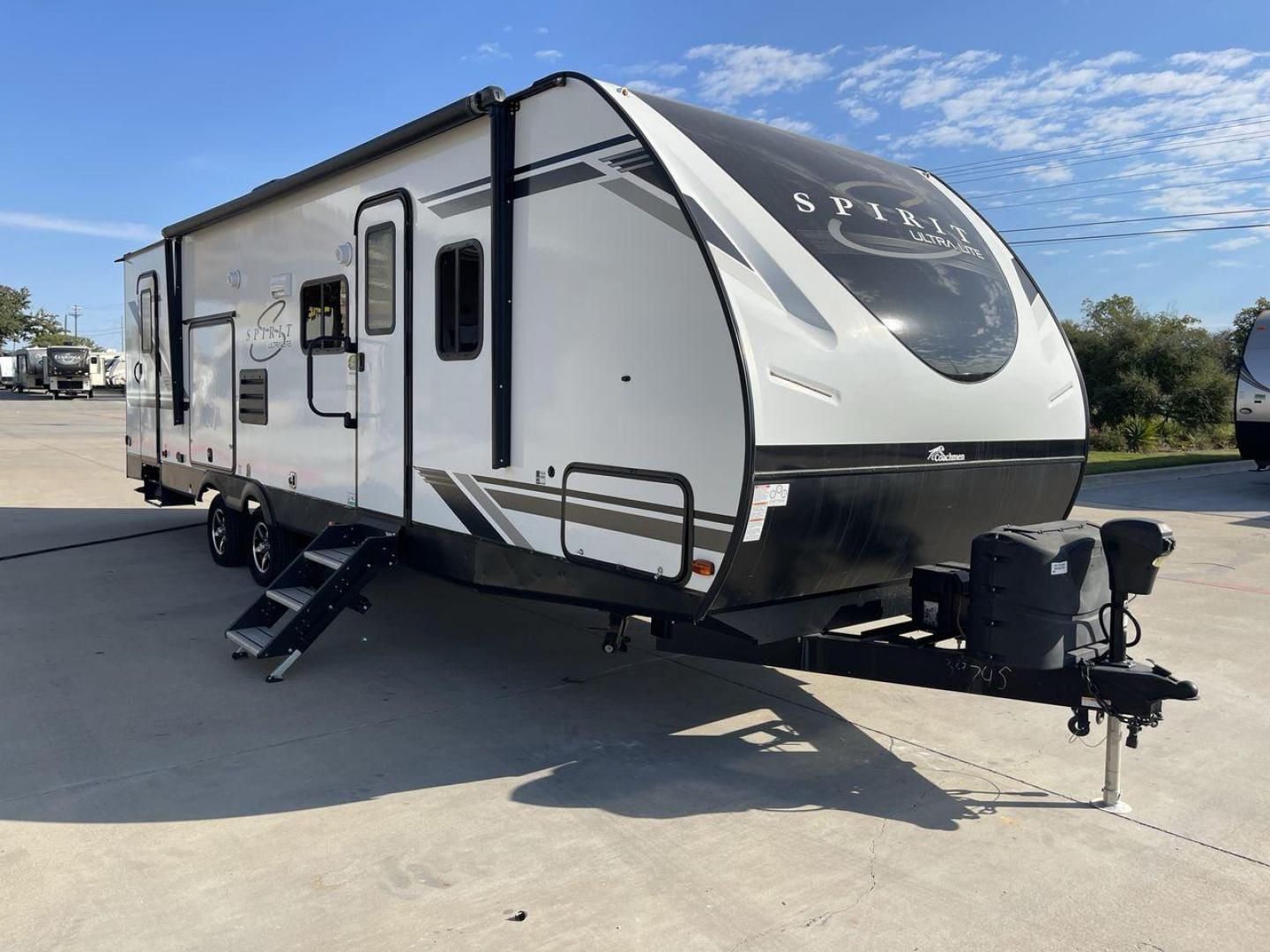 2021 COACHMEN SPIRIT 2963BH (5ZT2SBVBXMS) , Length: 33.92 ft. | Dry Weight: 6,408 lbs. | Slides: 1 transmission, located at 4319 N Main St, Cleburne, TX, 76033, (817) 678-5133, 32.385960, -97.391212 - The 2021 Coachmen Spirit 2963BH is a family-friendly travel trailer designed to maximize comfort and convenience while camping. With its spacious bunkhouse, open layout, and thoughtful features, this model is ideal for families or groups seeking a comfortable and easy-to-tow trailer for extended cam - Photo#22