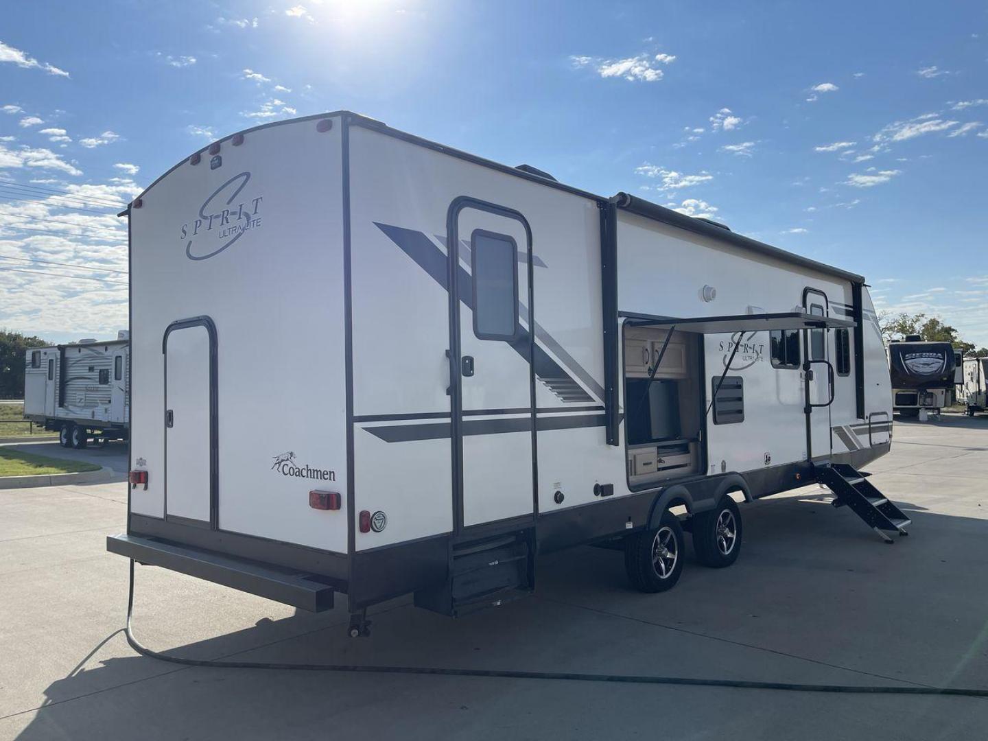 2021 COACHMEN SPIRIT 2963BH (5ZT2SBVBXMS) , Length: 33.92 ft. | Dry Weight: 6,408 lbs. | Slides: 1 transmission, located at 4319 N Main St, Cleburne, TX, 76033, (817) 678-5133, 32.385960, -97.391212 - The 2021 Coachmen Spirit 2963BH is a family-friendly travel trailer designed to maximize comfort and convenience while camping. With its spacious bunkhouse, open layout, and thoughtful features, this model is ideal for families or groups seeking a comfortable and easy-to-tow trailer for extended cam - Photo#24