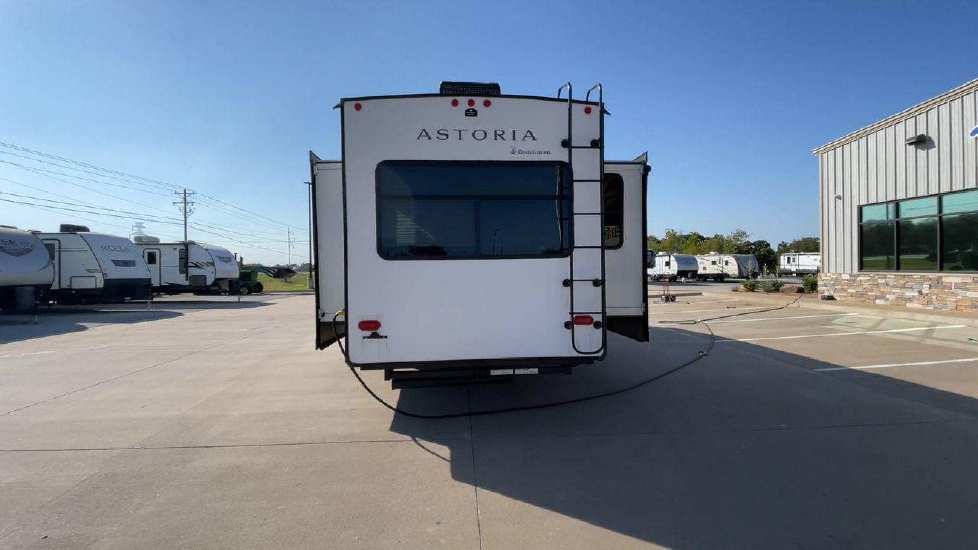 2021 DUTCHMEN ASTORIA 3173RLP (4YDF31727MM) , Length: 35.92 ft. | Dry Weight: 9,959 lbs. | Slides: 3 transmission, located at 4319 N Main St, Cleburne, TX, 76033, (817) 678-5133, 32.385960, -97.391212 - Photo#8