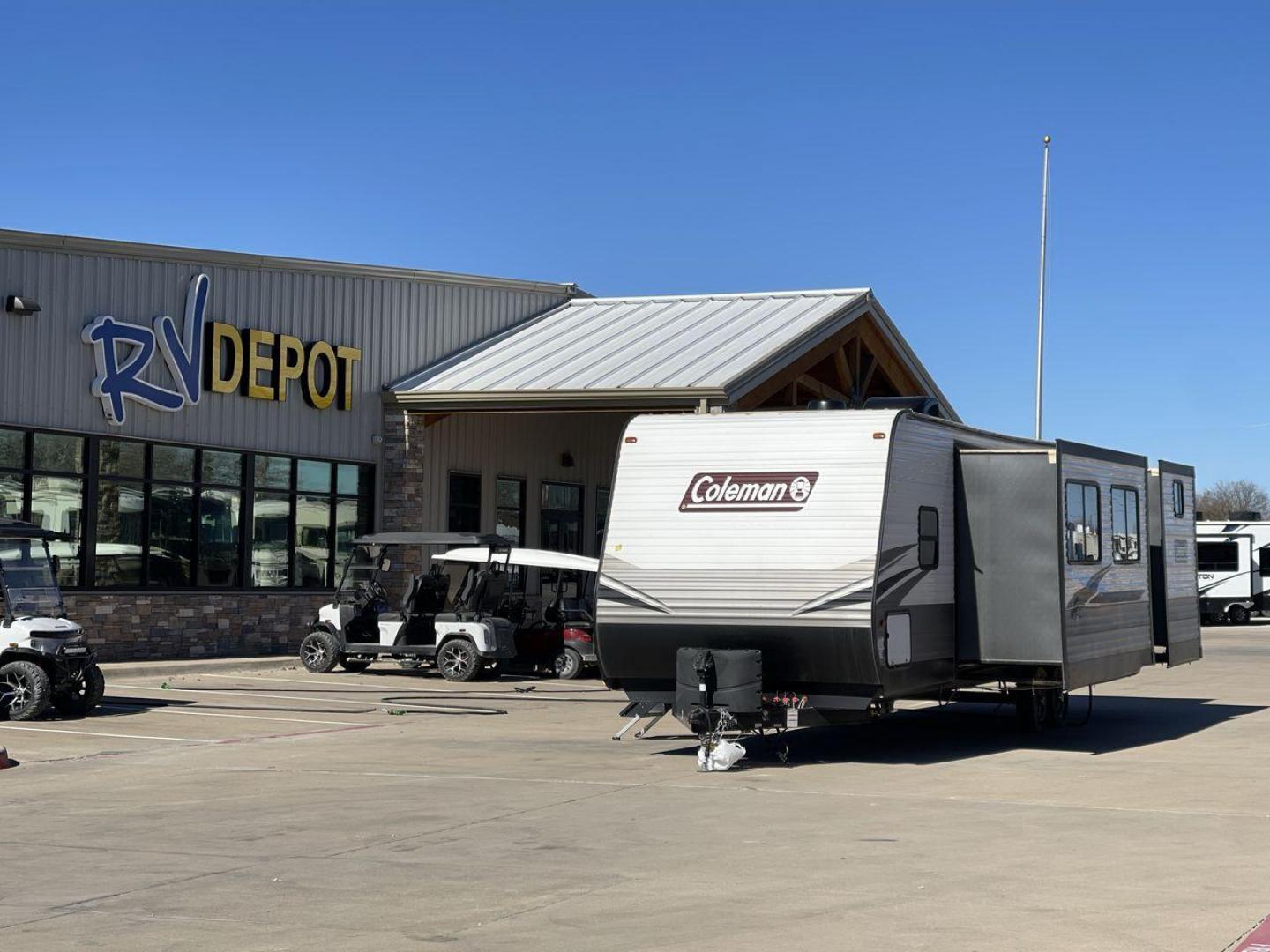 2021 WHITE DUTCHMEN COLEMAN 334BH (4YDT3342XMH) , Length: 37.25 ft. | Dry Weight: 7,806 lbs. | Slides: 2 transmission, located at 4319 N Main St, Cleburne, TX, 76033, (817) 678-5133, 32.385960, -97.391212 - The 2021 Dutchmen Coleman 334BH is a luxurious and spacious travel trailer designed to redefine your camping experience. Its exterior boasts a length of 37 feet, a width of 8 feet, and a dry weight of 7,806 lbs. The aluminum frame construction ensures durability and lightweight towing, while the hig - Photo#0