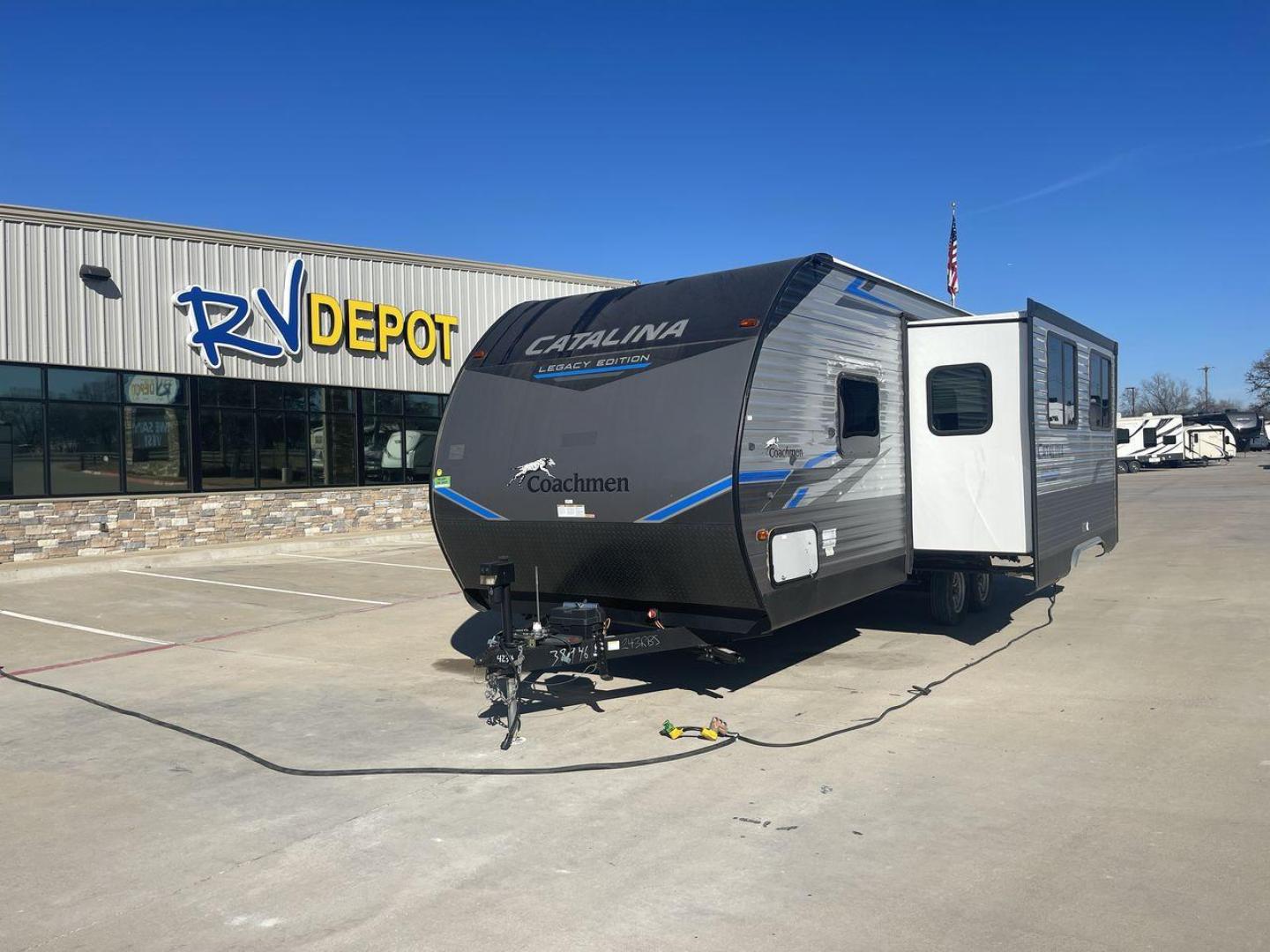 2021 COACHMEN CATALINA 243RBS (5ZT2CANBXMU) , Length: 28.75 ft. | Dry Weight: 5,692 lbs. | Gross Weight: 7,600 lbs. | Slides: 1 transmission, located at 4319 N Main St, Cleburne, TX, 76033, (817) 678-5133, 32.385960, -97.391212 - The 2021 Forest River Catalina 243RBS travel trailer offers a spacious floorplan that is truly comfortable and convenient. As you enter the trailer, you will find a cozy front bedroom with a lovely queen bed where you can relax and rejuvenate yourself after enjoying the great outdoors. You also have - Photo#0