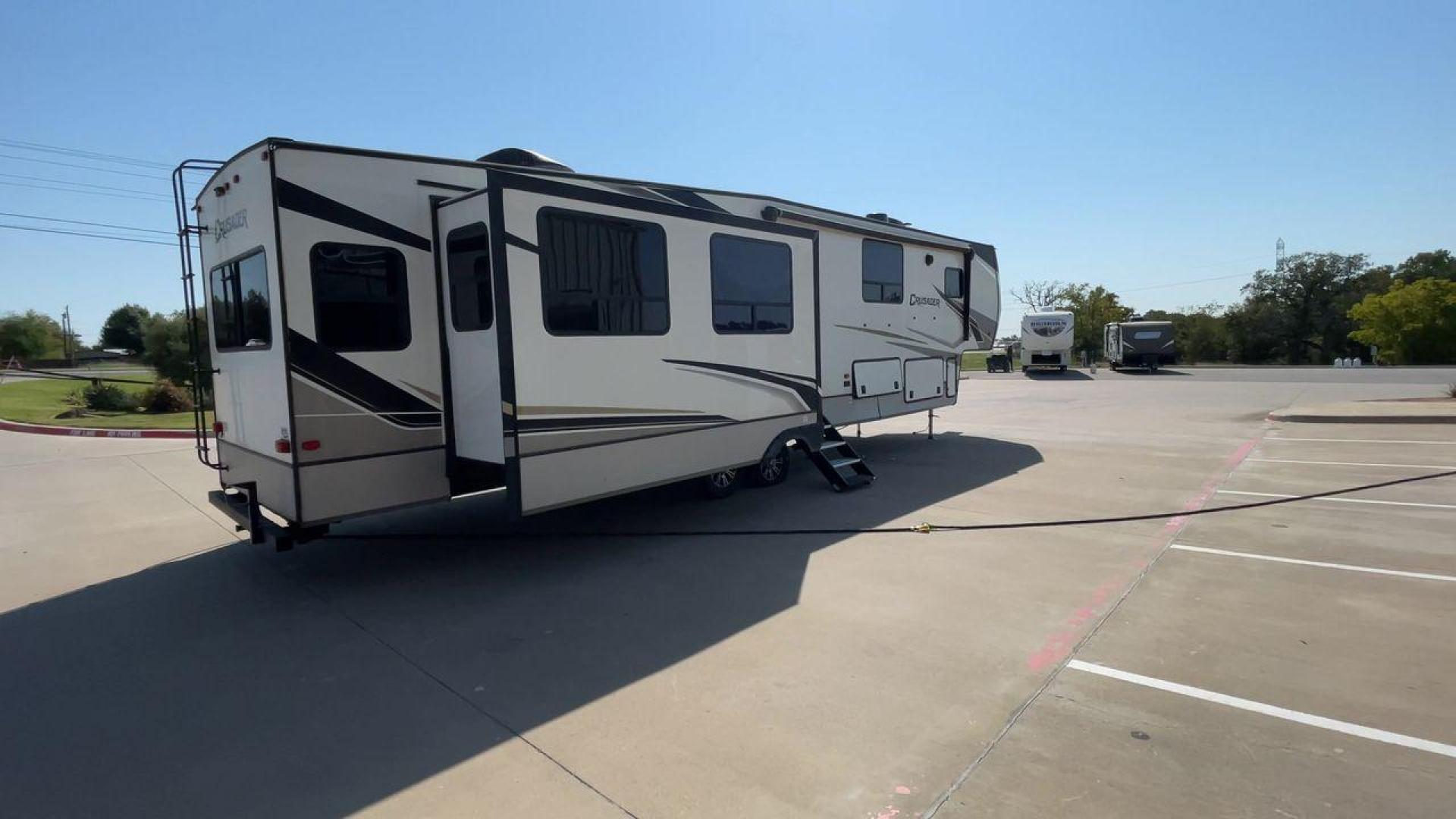 2021 FOREST RIVER CRUSADER 382MBH (5ZT3CS3B4MG) , Length: 43.33 ft. | Dry Weight: 13,106 lbs. | Slides: 4 transmission, located at 4319 N Main St, Cleburne, TX, 76033, (817) 678-5133, 32.385960, -97.391212 - Photo#1