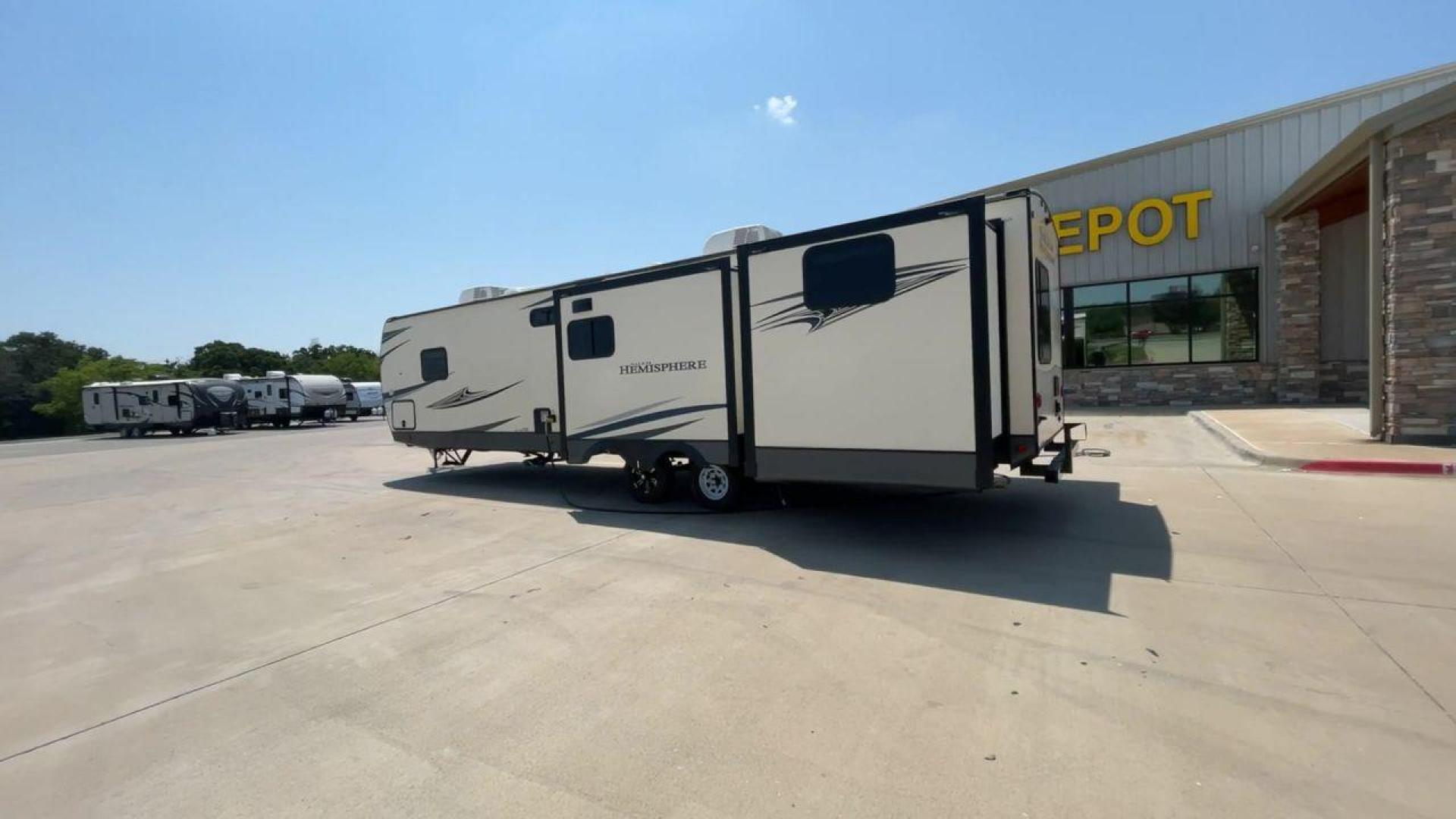 2021 FOREST RIVER HEMISPHERE 310BHS (4X4TSBG21MU) , Length: 38.67 ft. | Dry Weight: 9,088 lbs. | Slides: 3 transmission, located at 4319 N Main St, Cleburne, TX, 76033, (817) 678-5133, 32.385960, -97.391212 - Photo#7