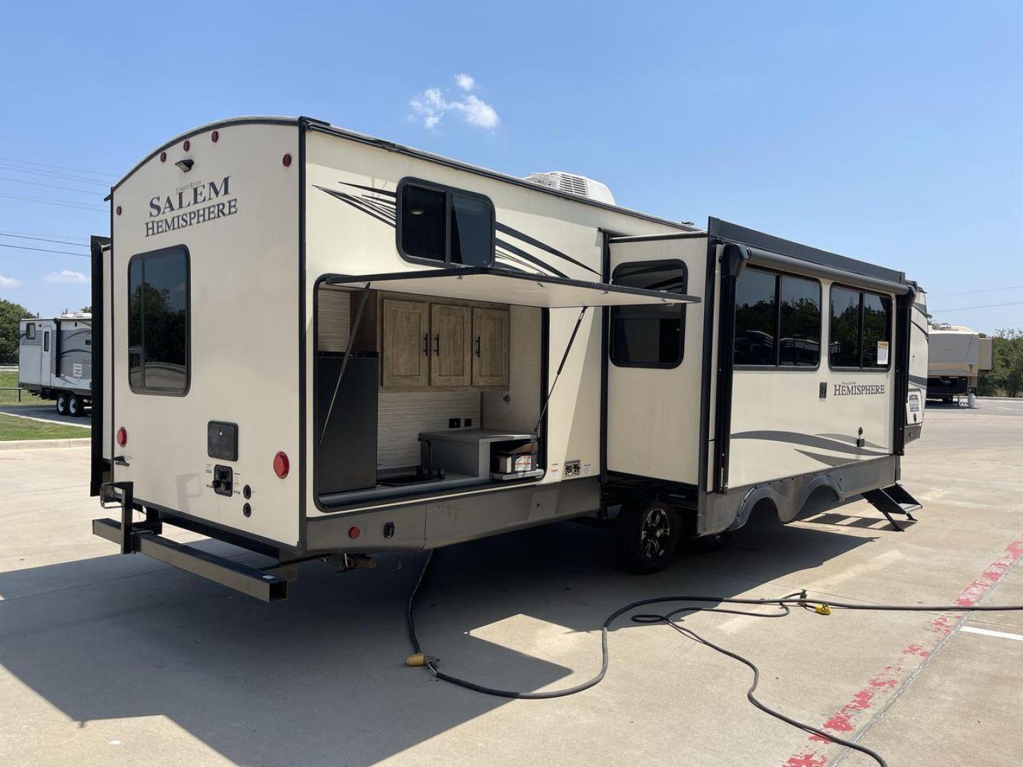 2021 FOREST RIVER HEMISPHERE 310BHS (4X4TSBG21MU) , Length: 38.67 ft. | Dry Weight: 9,088 lbs. | Slides: 3 transmission, located at 4319 N Main St, Cleburne, TX, 76033, (817) 678-5133, 32.385960, -97.391212 - Photo#25