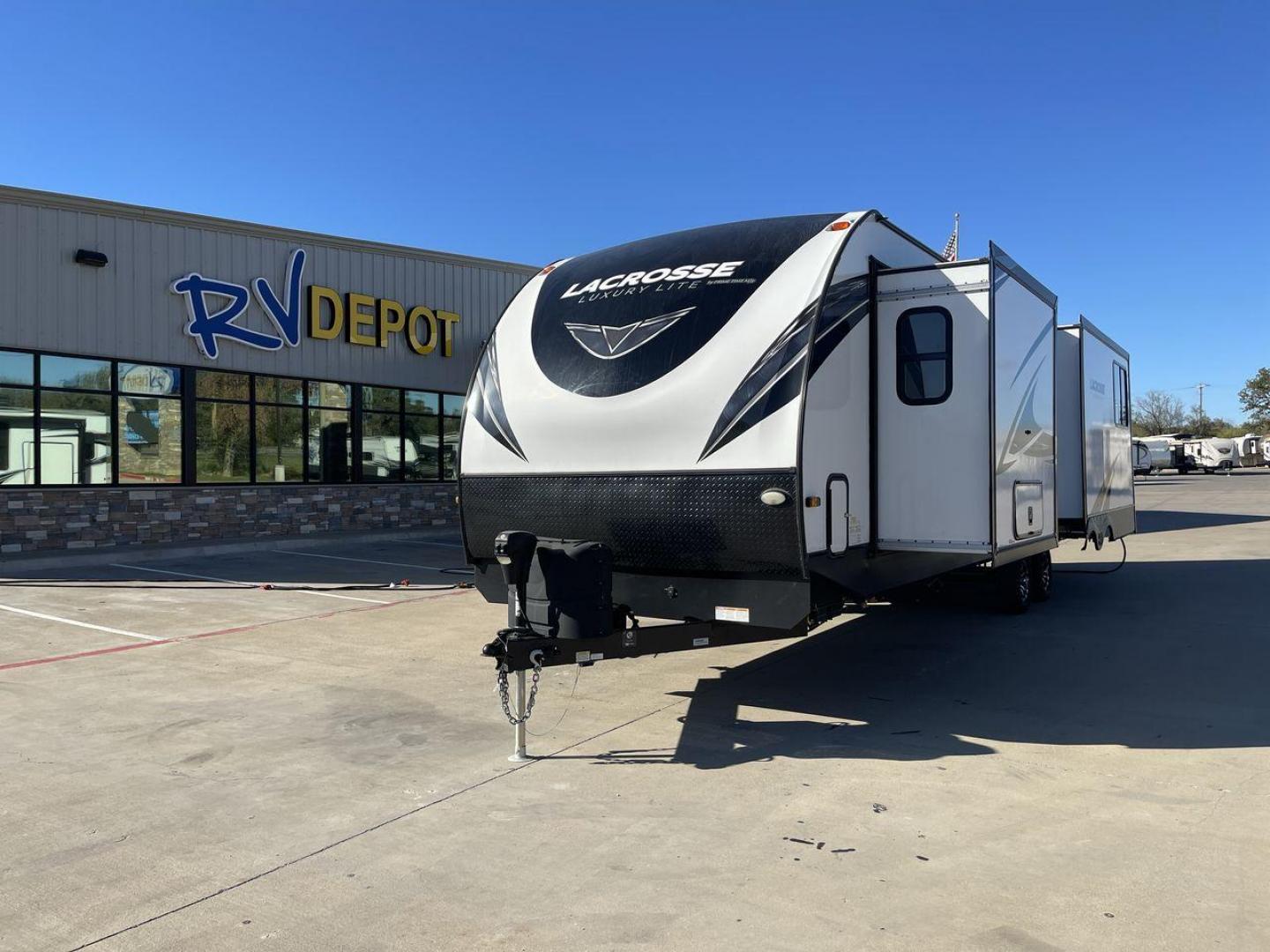 2021 FOREST RIVER LACROSSE 3399SE (5ZT2LCZB5MB) , Length: 37.58 ft. | Dry Weight: 8,678 lbs. | Slides: 3 transmission, located at 4319 N Main St, Cleburne, TX, 76033, (817) 678-5133, 32.385960, -97.391212 - Photo#0