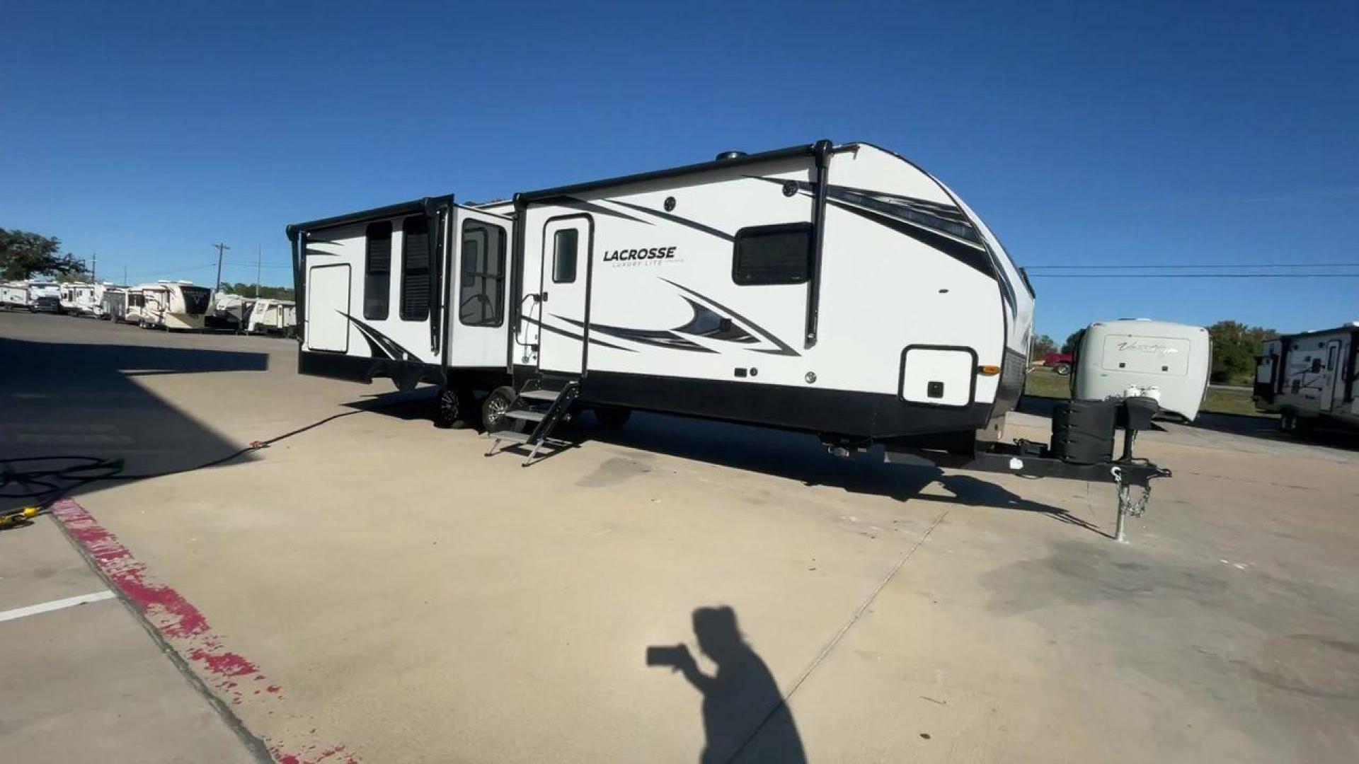 2021 FOREST RIVER LACROSSE 3399SE (5ZT2LCZB5MB) , Length: 37.58 ft. | Dry Weight: 8,678 lbs. | Slides: 3 transmission, located at 4319 N Main St, Cleburne, TX, 76033, (817) 678-5133, 32.385960, -97.391212 - Photo#3