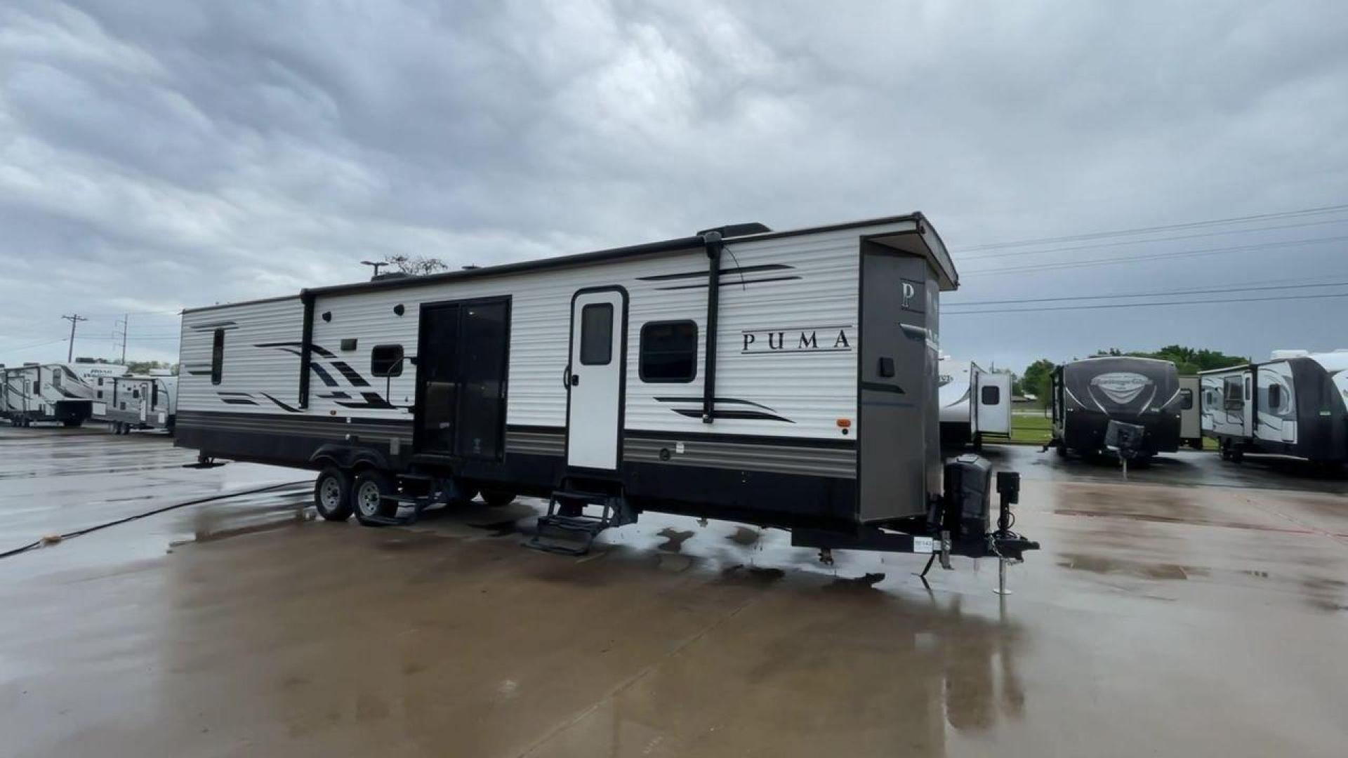 2021 FOREST RIVER PUMA 39DBT (4X4TPUR25MP) , located at 4319 N Main St, Cleburne, TX, 76033, (817) 678-5133, 32.385960, -97.391212 - Photo#3