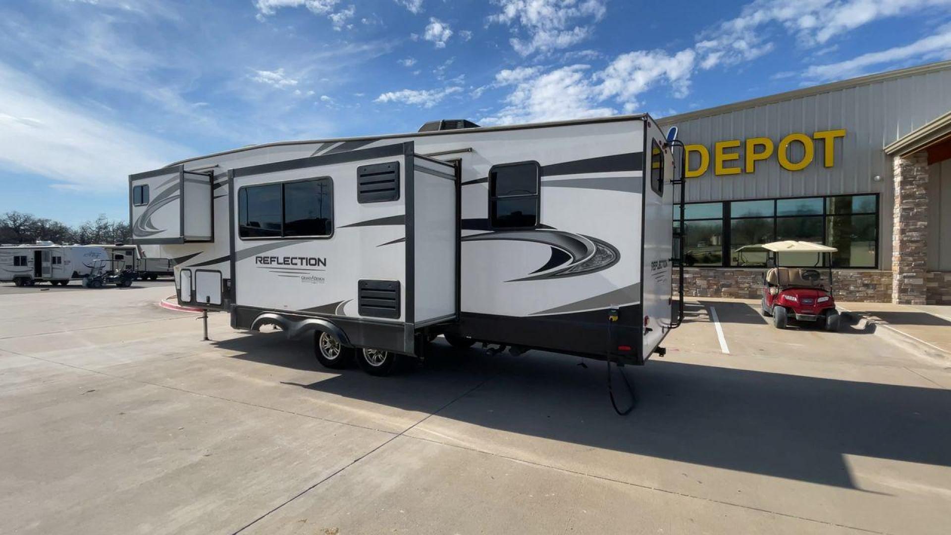 2021 GRAND DESIGN REFLECTION 28BH (573FR3523M9) , Length: 34.67 ft. | Dry Weight: 8,997 lbs. | Gross Weight: 11,495 lbs. | Slides: 2 transmission, located at 4319 N Main St, Cleburne, TX, 76033, (817) 678-5133, 32.385960, -97.391212 - Photo#7