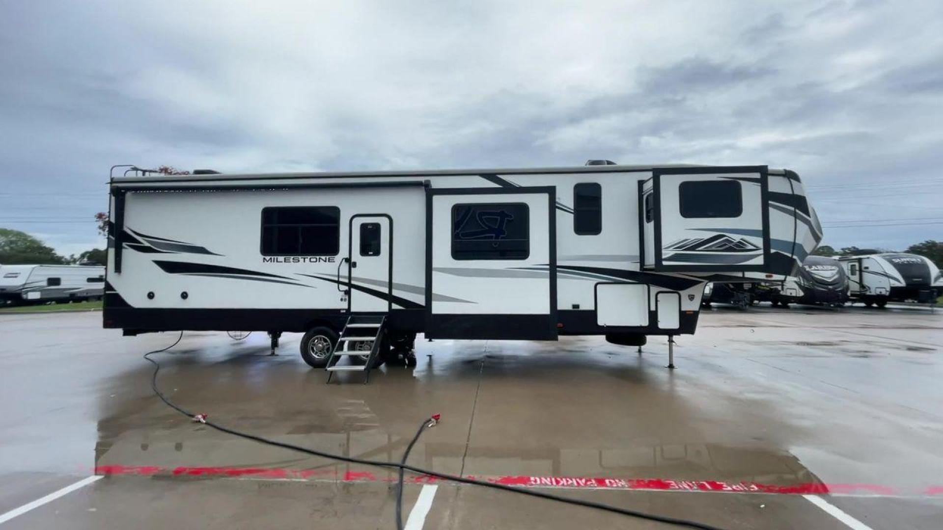 2021 HEARTLAND MILESTONE 370FLMB (5SFMG4521ME) , Length: 44.58 ft. | Dry Weight: 12,520 lbs. | GVWR: 15,500 lbs. | Slides: 5 transmission, located at 4319 N Main St, Cleburne, TX, 76033, (817) 678-5133, 32.385960, -97.391212 - Experience the ideal fusion of adventure and comfort with the Heartland Milestone 370FLMB fifth wheel from 2021. This roomy and well-equipped RV is made to give you all the conveniences and comforts you require for enjoyable outdoor travels. The dimensions for this unit are 44.58 ft in length, 8 - Photo#2