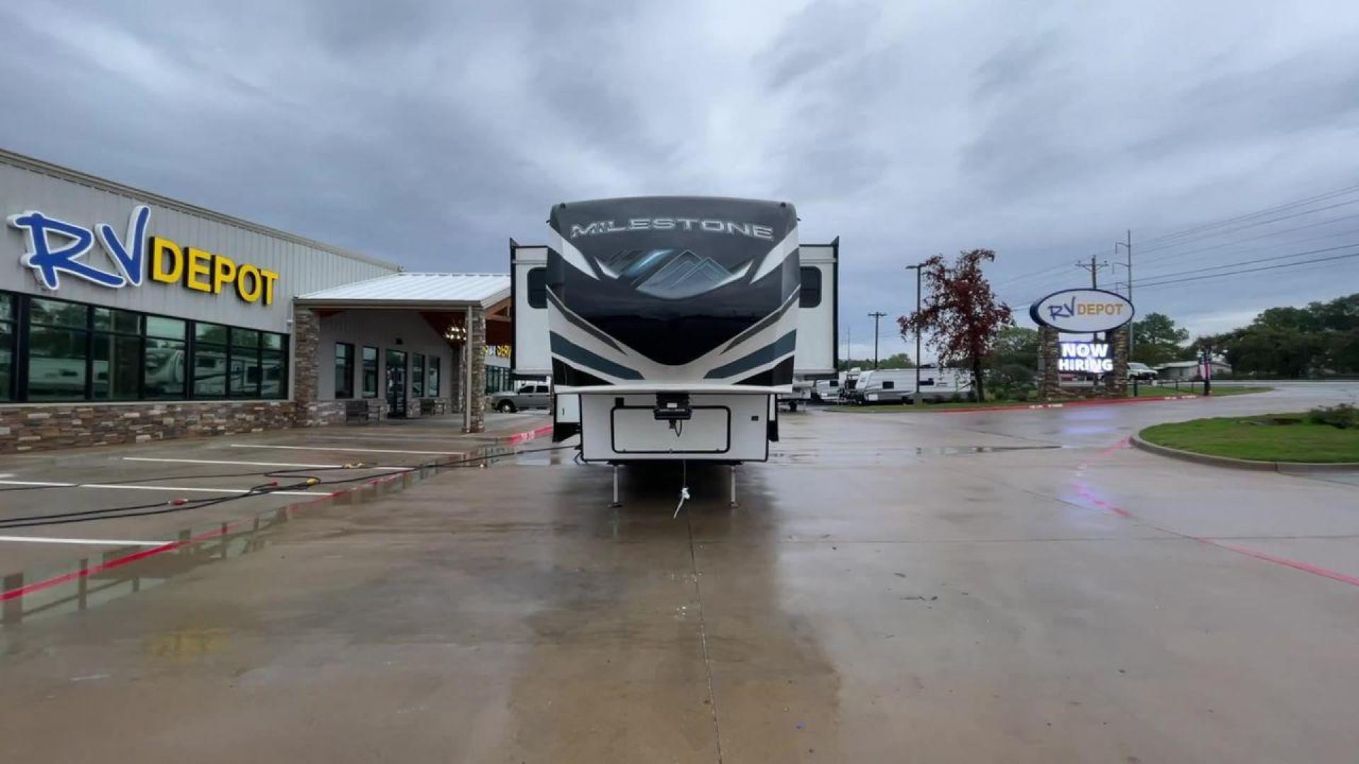 2021 HEARTLAND MILESTONE 370FLMB (5SFMG4521ME) , Length: 44.58 ft. | Dry Weight: 12,520 lbs. | GVWR: 15,500 lbs. | Slides: 5 transmission, located at 4319 N Main St, Cleburne, TX, 76033, (817) 678-5133, 32.385960, -97.391212 - Experience the ideal fusion of adventure and comfort with the Heartland Milestone 370FLMB fifth wheel from 2021. This roomy and well-equipped RV is made to give you all the conveniences and comforts you require for enjoyable outdoor travels. The dimensions for this unit are 44.58 ft in length, 8 - Photo#4