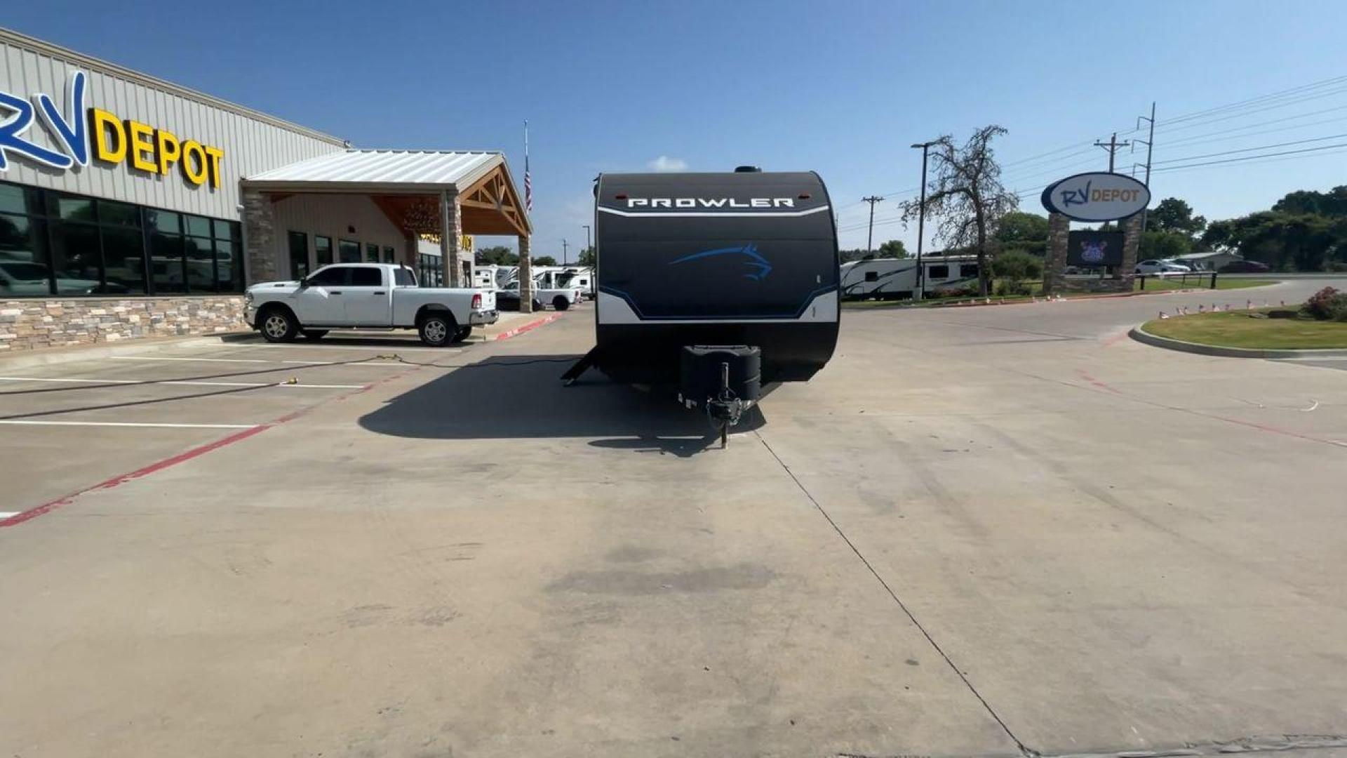 2021 BLACK HEARTLAND PROWLER 250BH (5SFPB292XME) , located at 4319 N Main St, Cleburne, TX, 76033, (817) 678-5133, 32.385960, -97.391212 - Photo#4