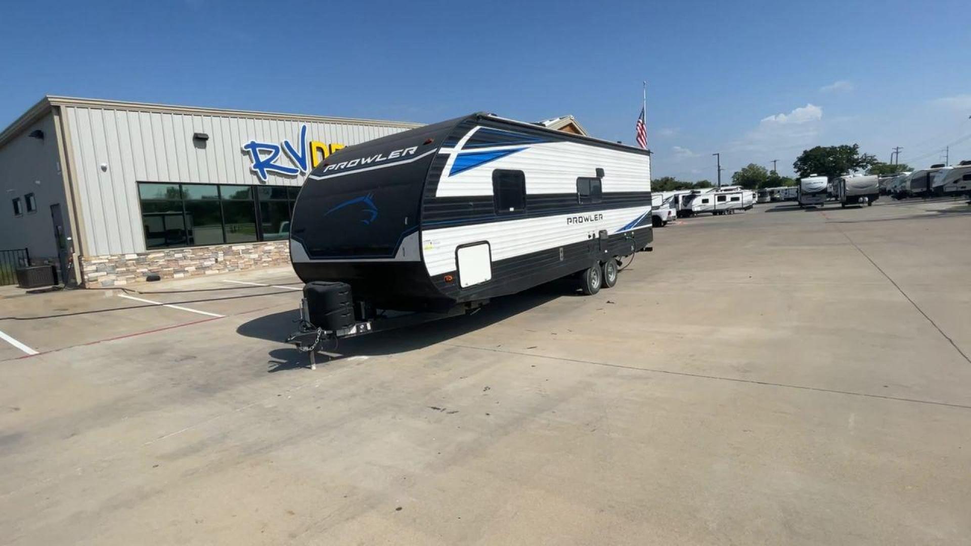 2021 BLACK HEARTLAND PROWLER 250BH (5SFPB292XME) , located at 4319 N Main St, Cleburne, TX, 76033, (817) 678-5133, 32.385960, -97.391212 - Photo#5