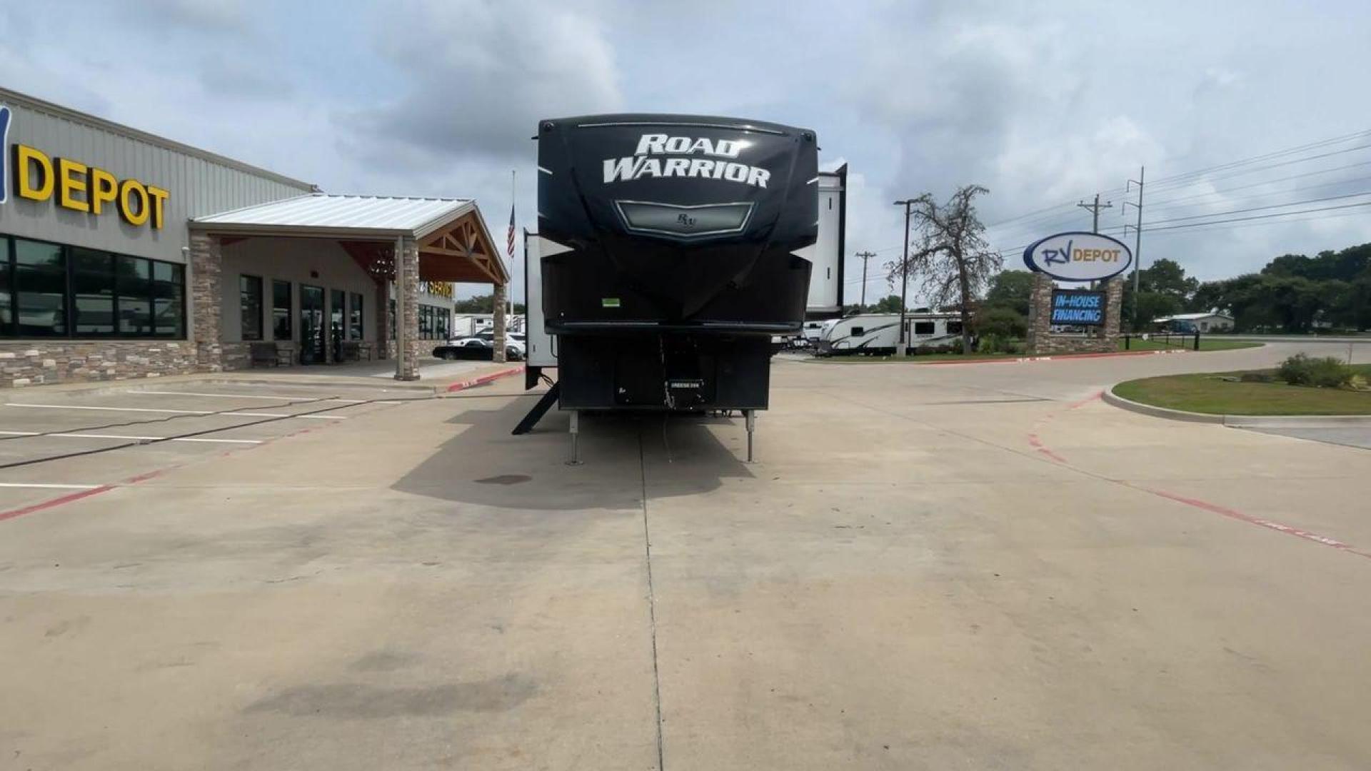 2021 HEARTLAND ROAD WARRIOR 351 (5SFCG4128ME) , Length: 41.5 ft. | Dry Weight: 14,530 lbs. | Gross Weight: 17,250 lbs. | Slides: 3 transmission, located at 4319 N Main St, Cleburne, TX, 76033, (817) 678-5133, 32.385960, -97.391212 - The 2021 Heartland Road Warrior 351 is a stunning and spacious toy hauler that combines luxury and practicality for adventurers. With an impressive length of 41.5 feet, it offers ample space for both relaxation and adventure. The unit features three slides, maximizing the living area for comfort. In - Photo#4