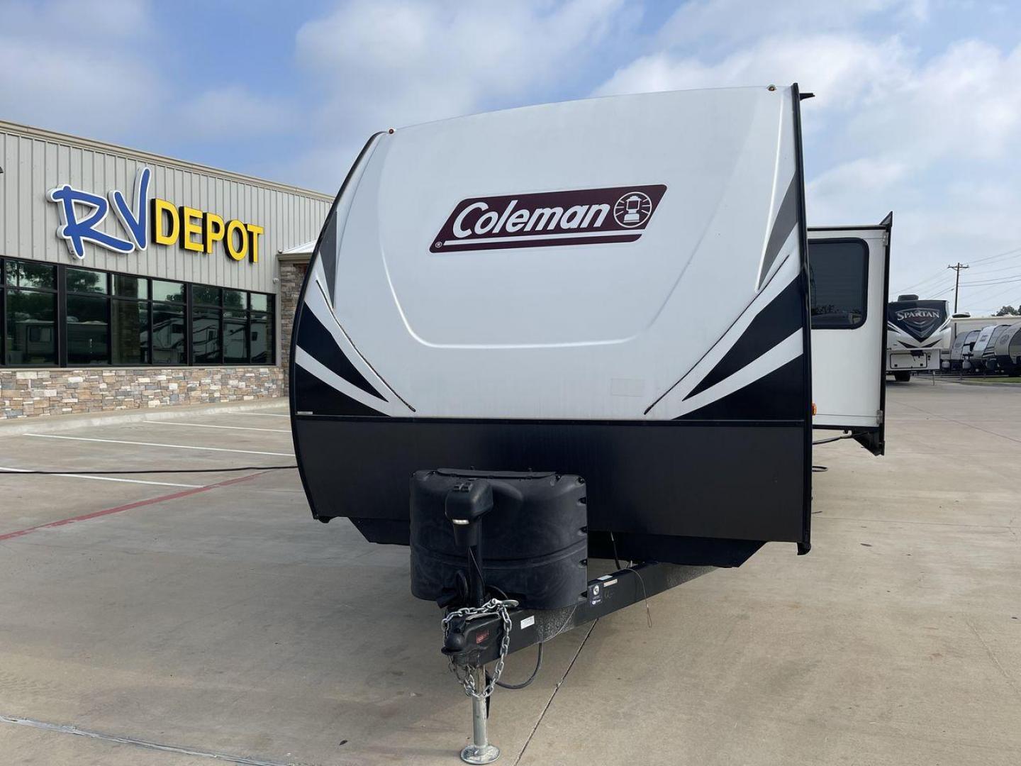 2021 KEYSTONE COLEMAN 3215BH (4YDT32129MM) , Length: 36.92 ft. | Dry Weight: 7,718 lbs. | Slides: 2 transmission, located at 4319 N Main St, Cleburne, TX, 76033, (817) 678-5133, 32.385960, -97.391212 - Photo#0