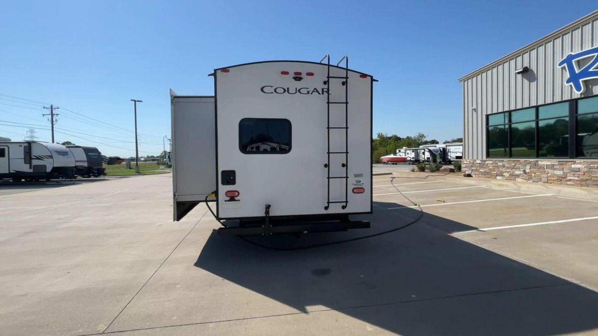 2021 KEYSTONE COUGAR 34TSB (4YDT34T26MV) , Length: 37.42 ft. | Dry Weight: 8,563 lbs. | Gross Weight: 10,500 lbs. | Slides: 3 transmission, located at 4319 N Main St, Cleburne, TX, 76033, (817) 678-5133, 32.385960, -97.391212 - Photo#8