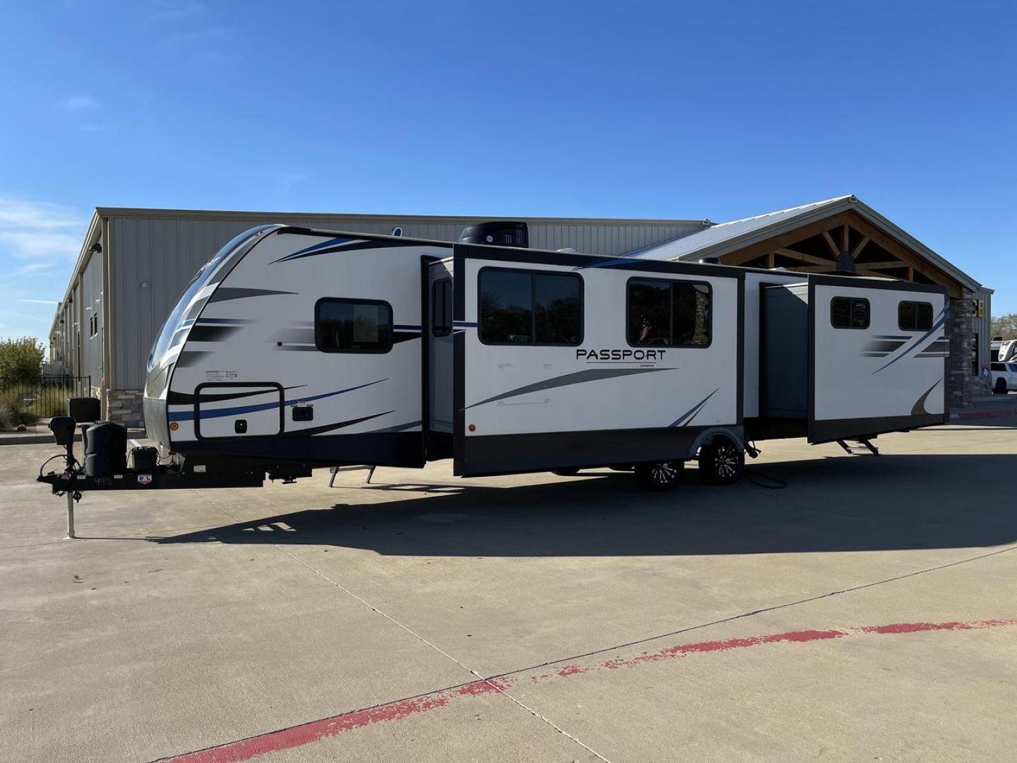 2021 KEYSTONE PASSPORT 3400QD (4YDT34020MK) , Length: 38.33 ft | Dry Weight: 7,525 lbs. | Gross Weight: 9,640 lbs | Slides: 2 transmission, located at 4319 N Main St, Cleburne, TX, 76033, (817) 678-5133, 32.385960, -97.391212 - Photo#24