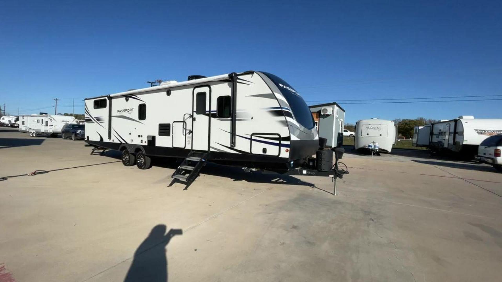 2021 KEYSTONE PASSPORT 3400QD (4YDT34020MK) , Length: 38.33 ft | Dry Weight: 7,525 lbs. | Gross Weight: 9,640 lbs | Slides: 2 transmission, located at 4319 N Main St, Cleburne, TX, 76033, (817) 678-5133, 32.385960, -97.391212 - Photo#3