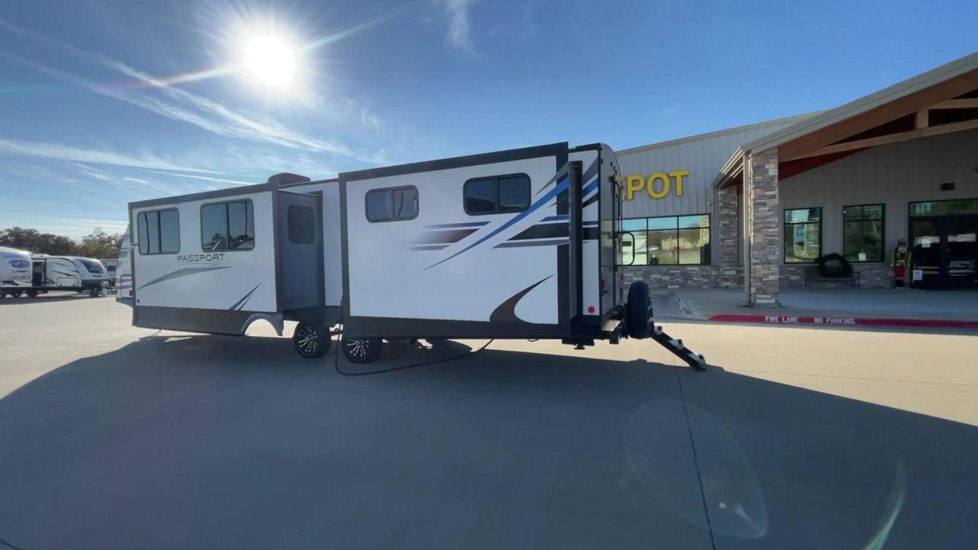 2021 KEYSTONE PASSPORT 3400QD (4YDT34020MK) , Length: 38.33 ft | Dry Weight: 7,525 lbs. | Gross Weight: 9,640 lbs | Slides: 2 transmission, located at 4319 N Main St, Cleburne, TX, 76033, (817) 678-5133, 32.385960, -97.391212 - Photo#7